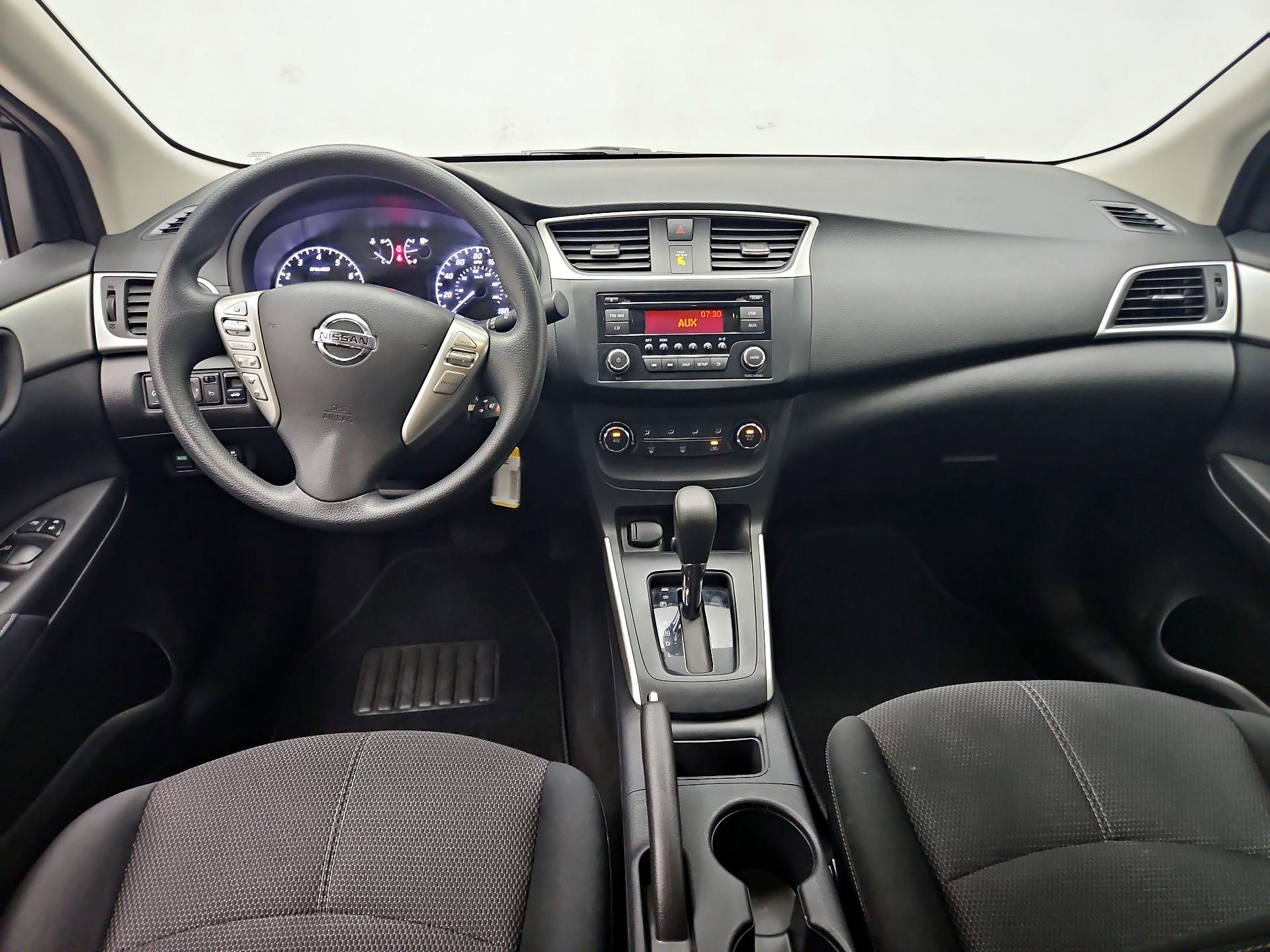 Thumbnail: 2017 Nissan Sentra - 9