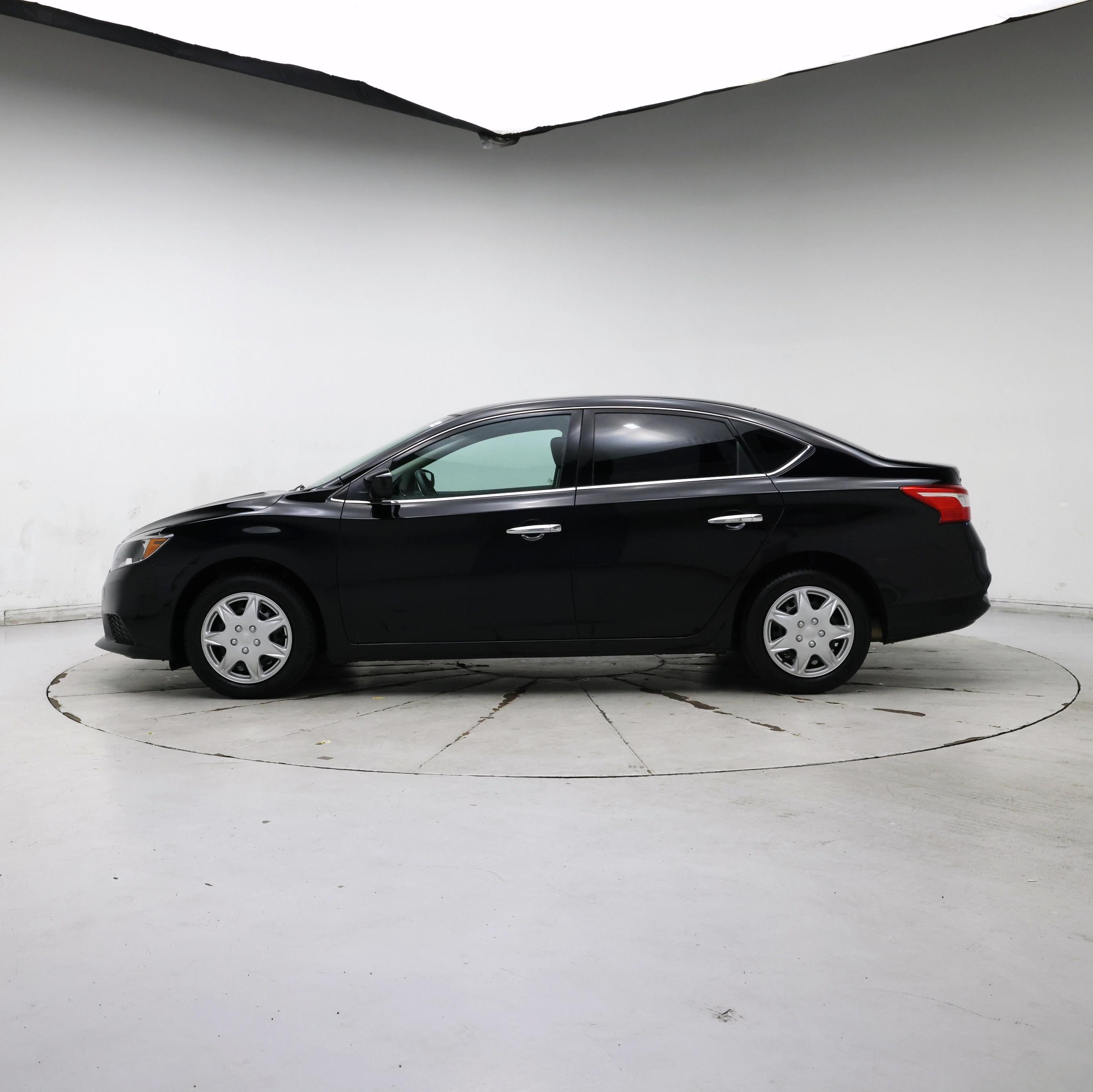 Thumbnail: 2017 Nissan Sentra - 3