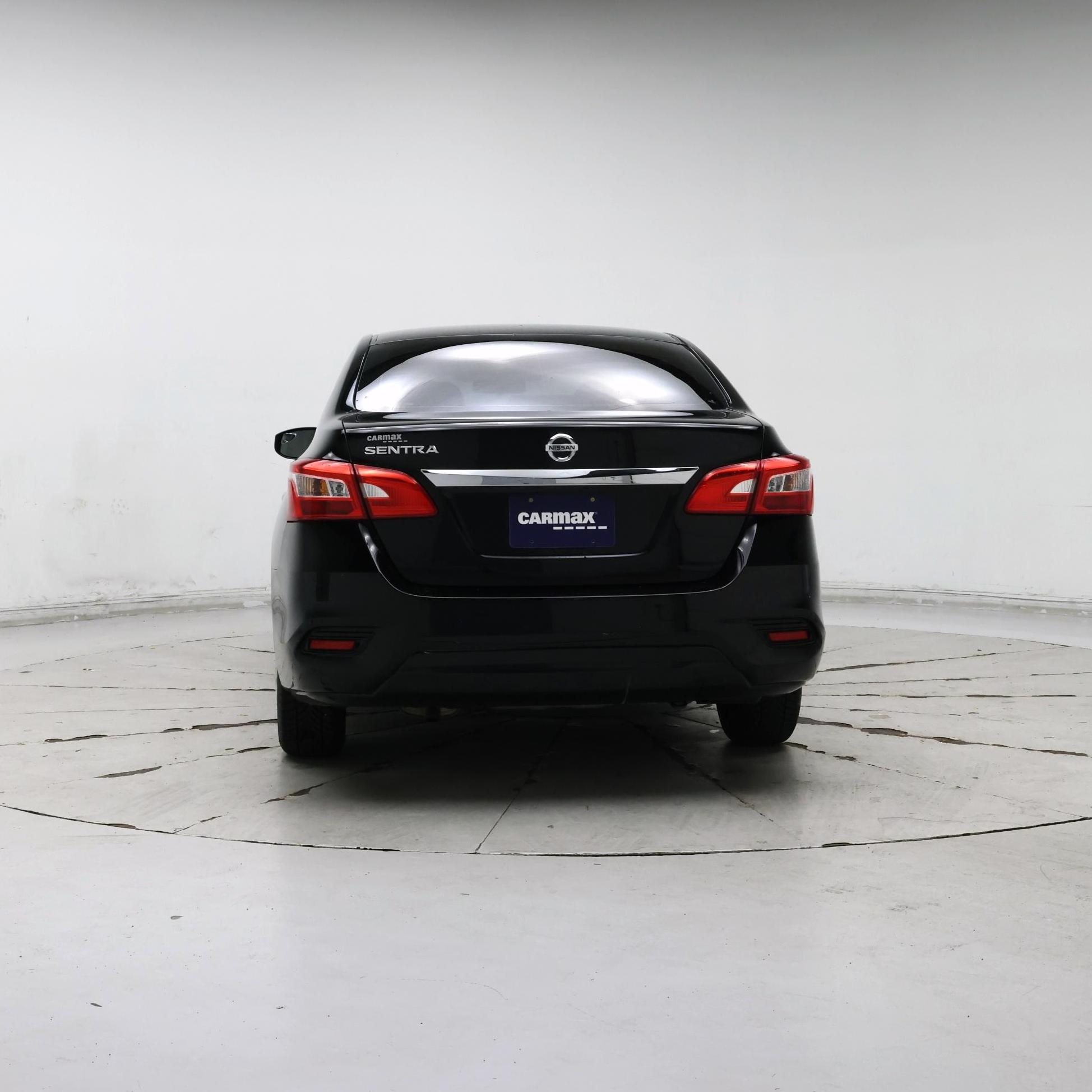 Thumbnail: 2017 Nissan Sentra - 6