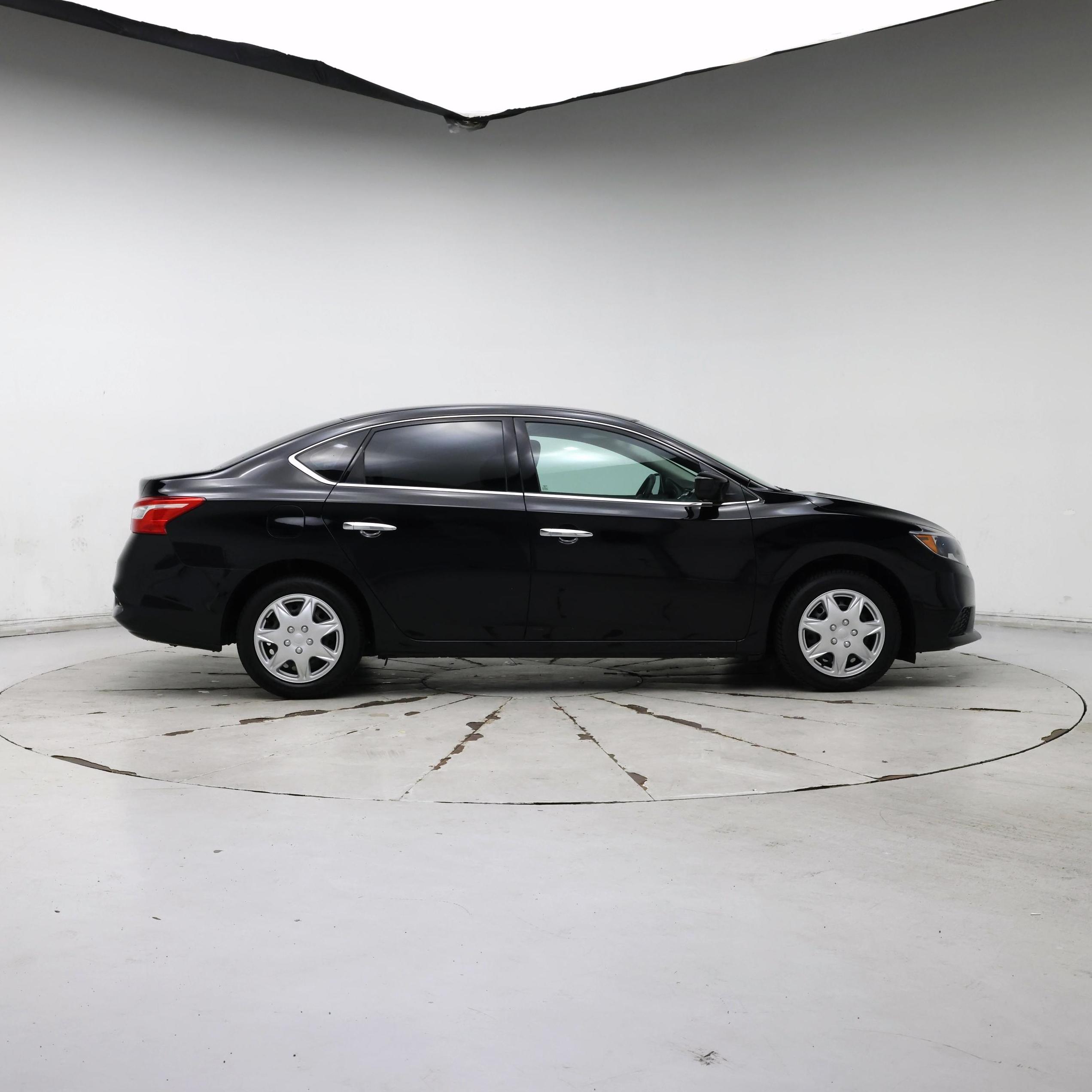 Thumbnail: 2017 Nissan Sentra - 7