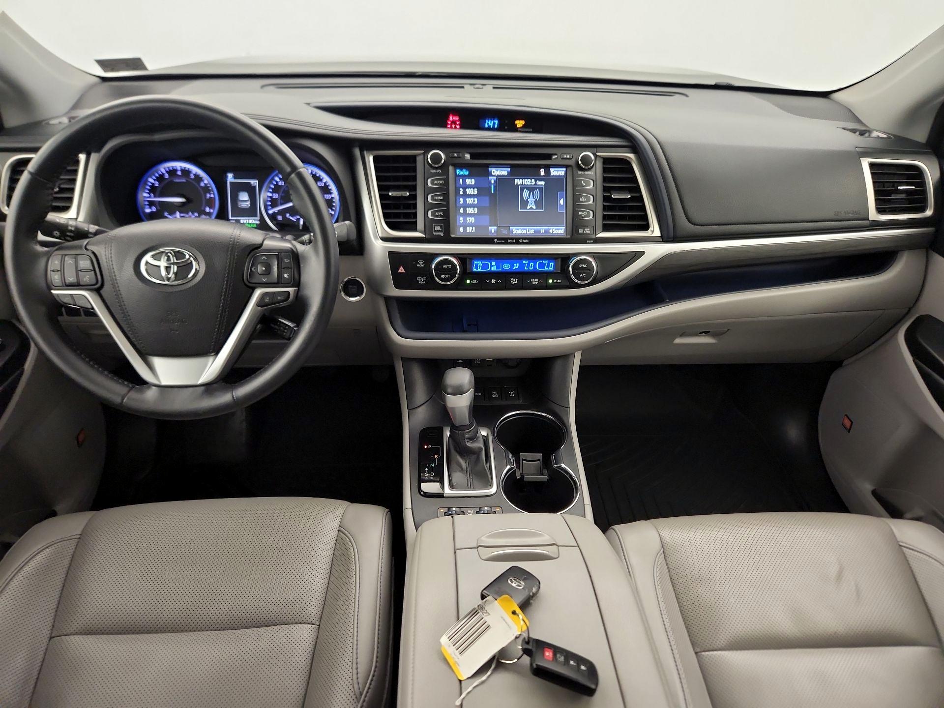 Thumbnail: 2019 Toyota Highlander - 9