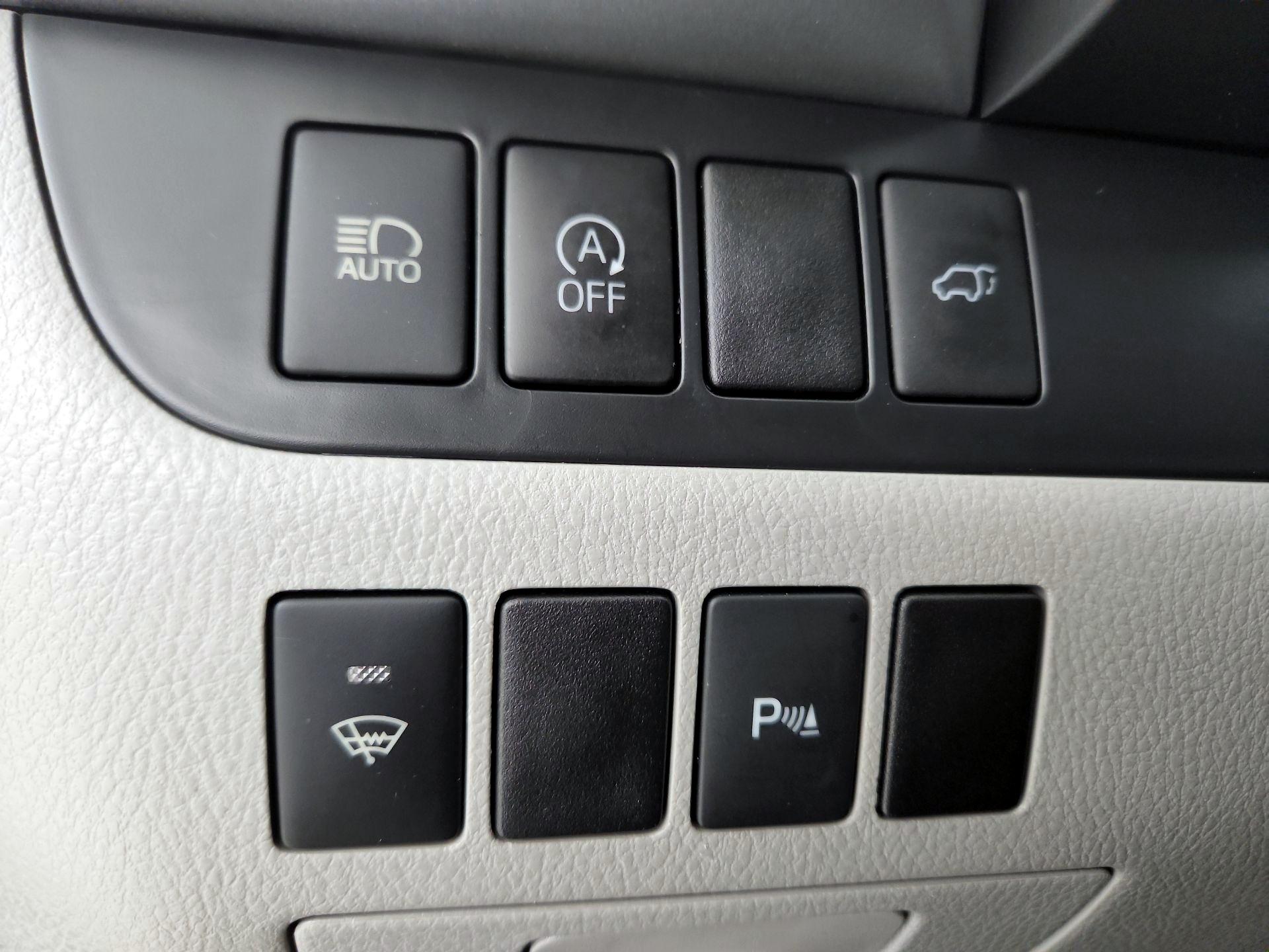 Thumbnail: 2019 Toyota Highlander - 13