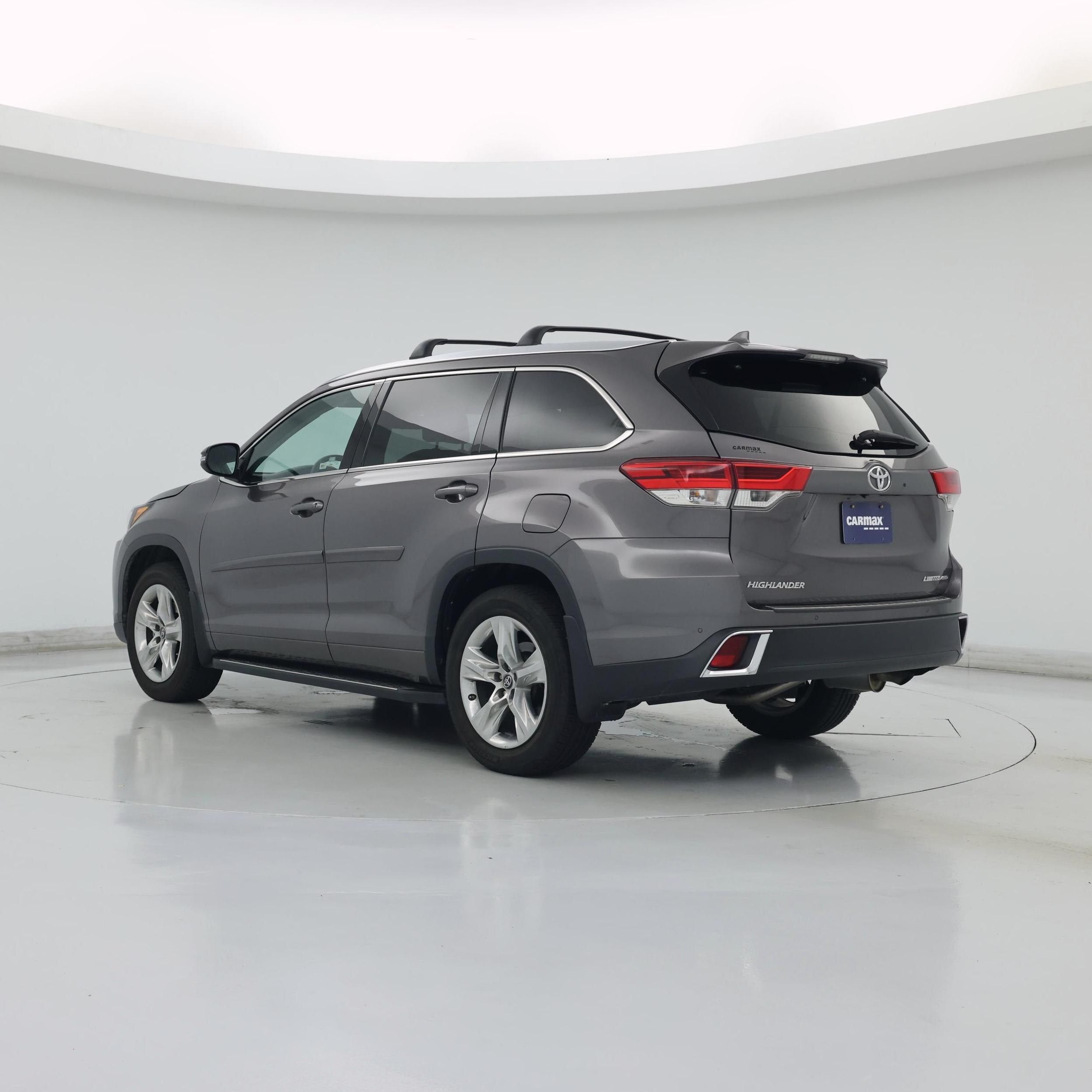 Thumbnail: 2019 Toyota Highlander - 2