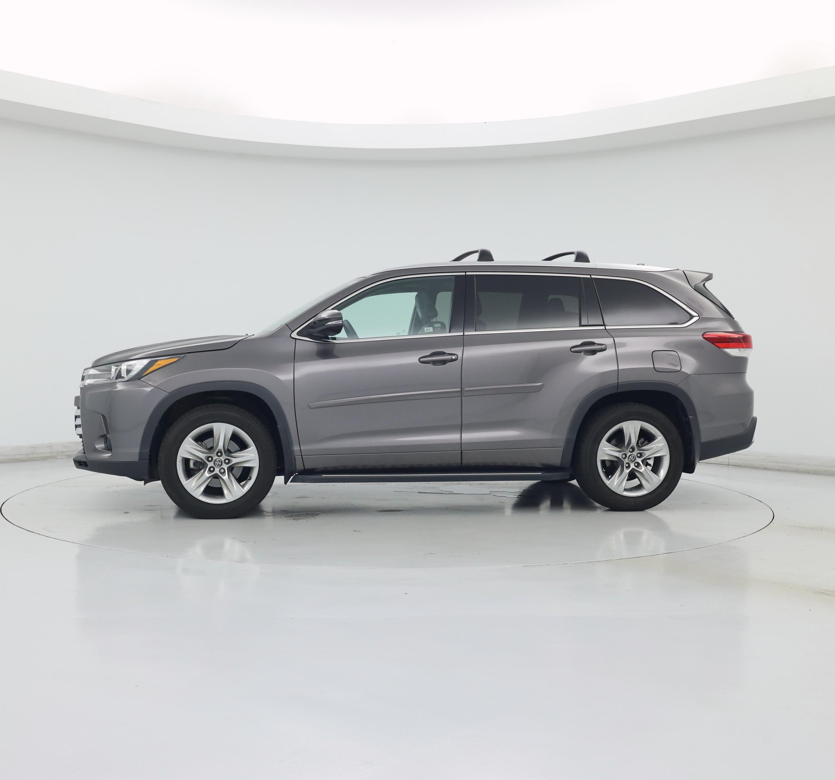 Thumbnail: 2019 Toyota Highlander - 3