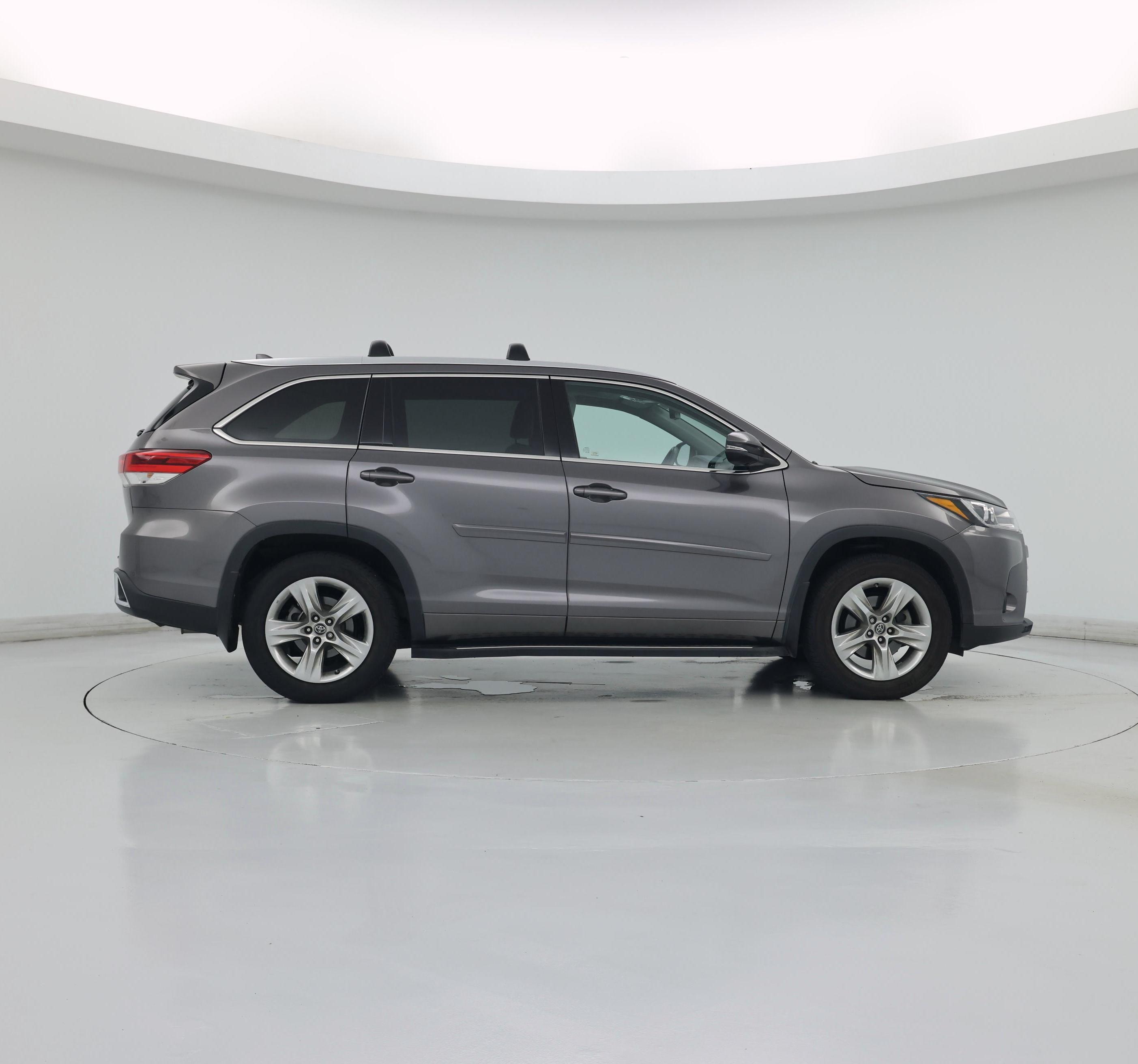 Thumbnail: 2019 Toyota Highlander - 7