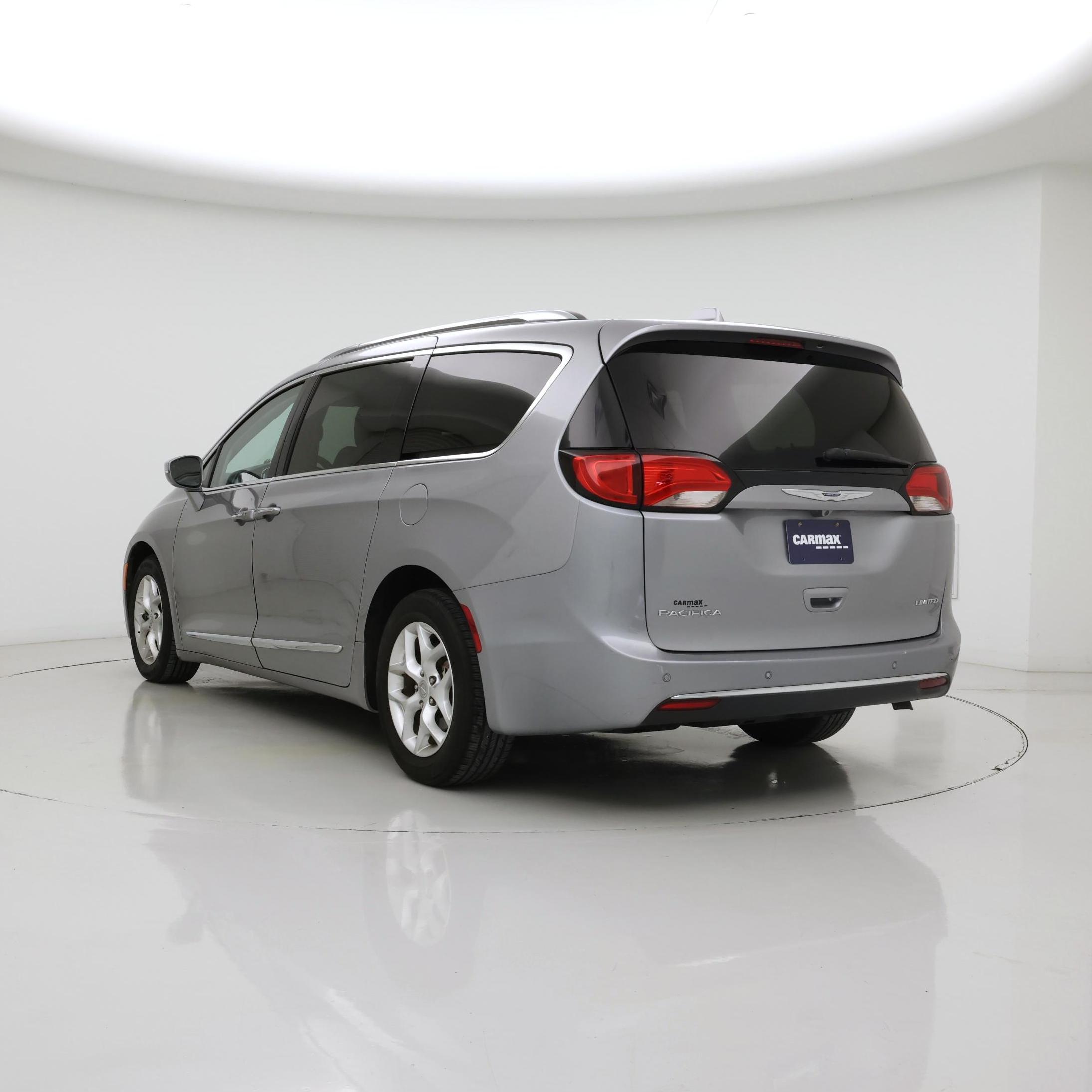 Thumbnail: 2020 Chrysler Pacifica - 2