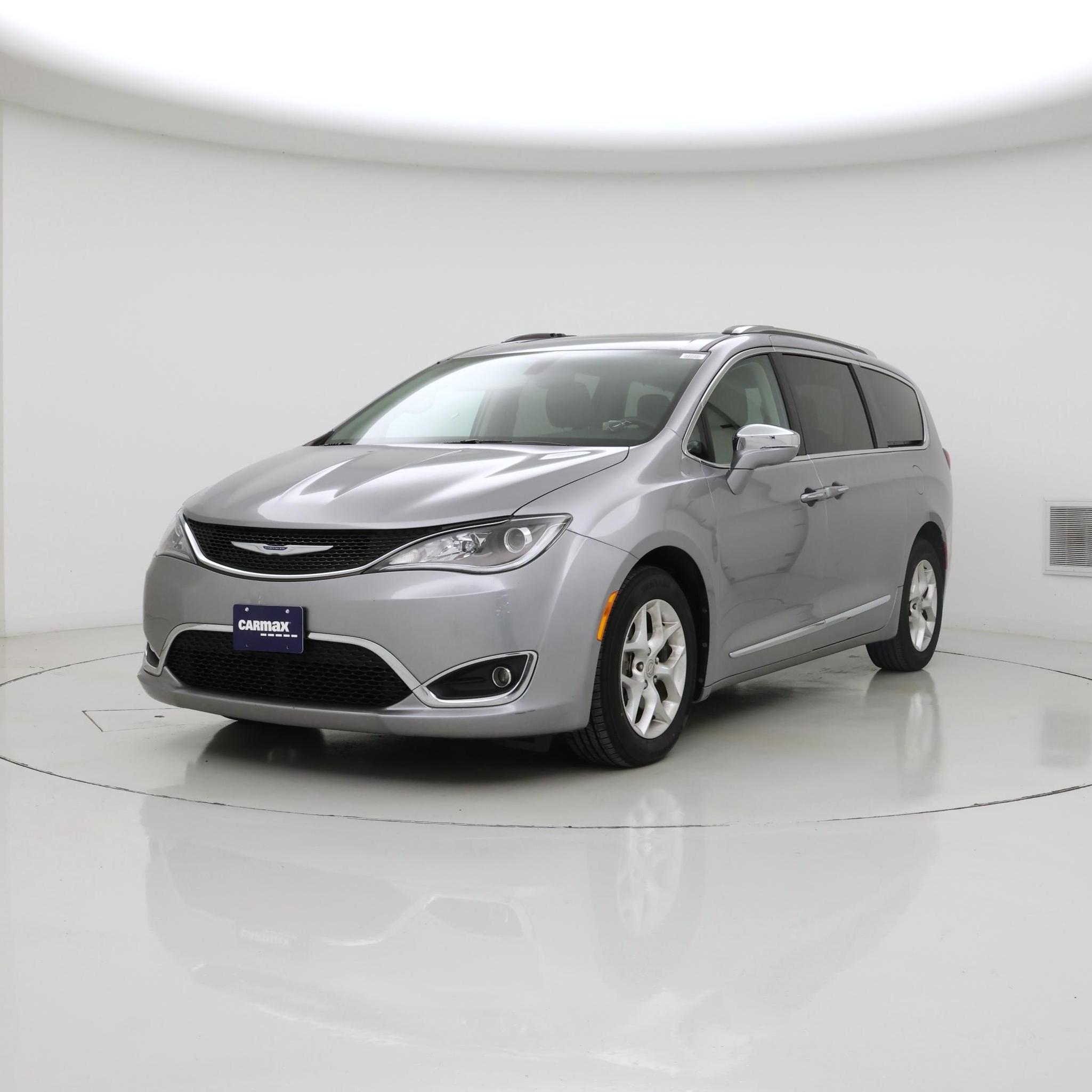 Thumbnail: 2020 Chrysler Pacifica - 4