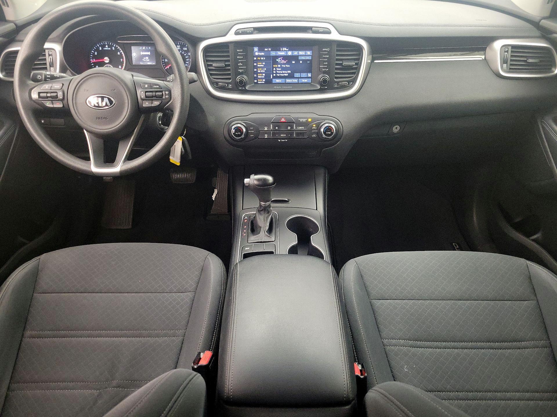 Thumbnail: 2018 Kia Sorento - 9