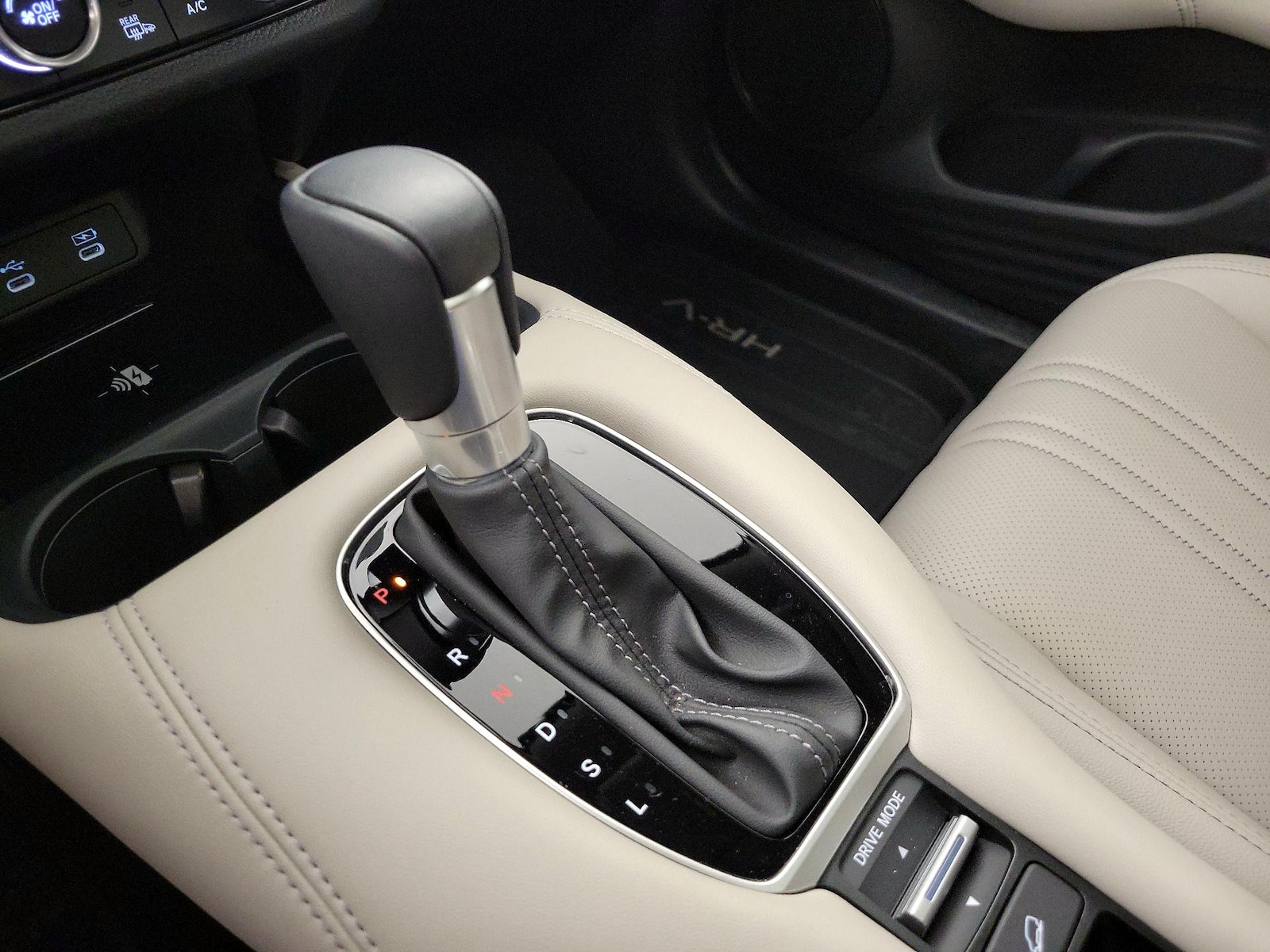 2026 Honda HR-V EX-L - Photo 18