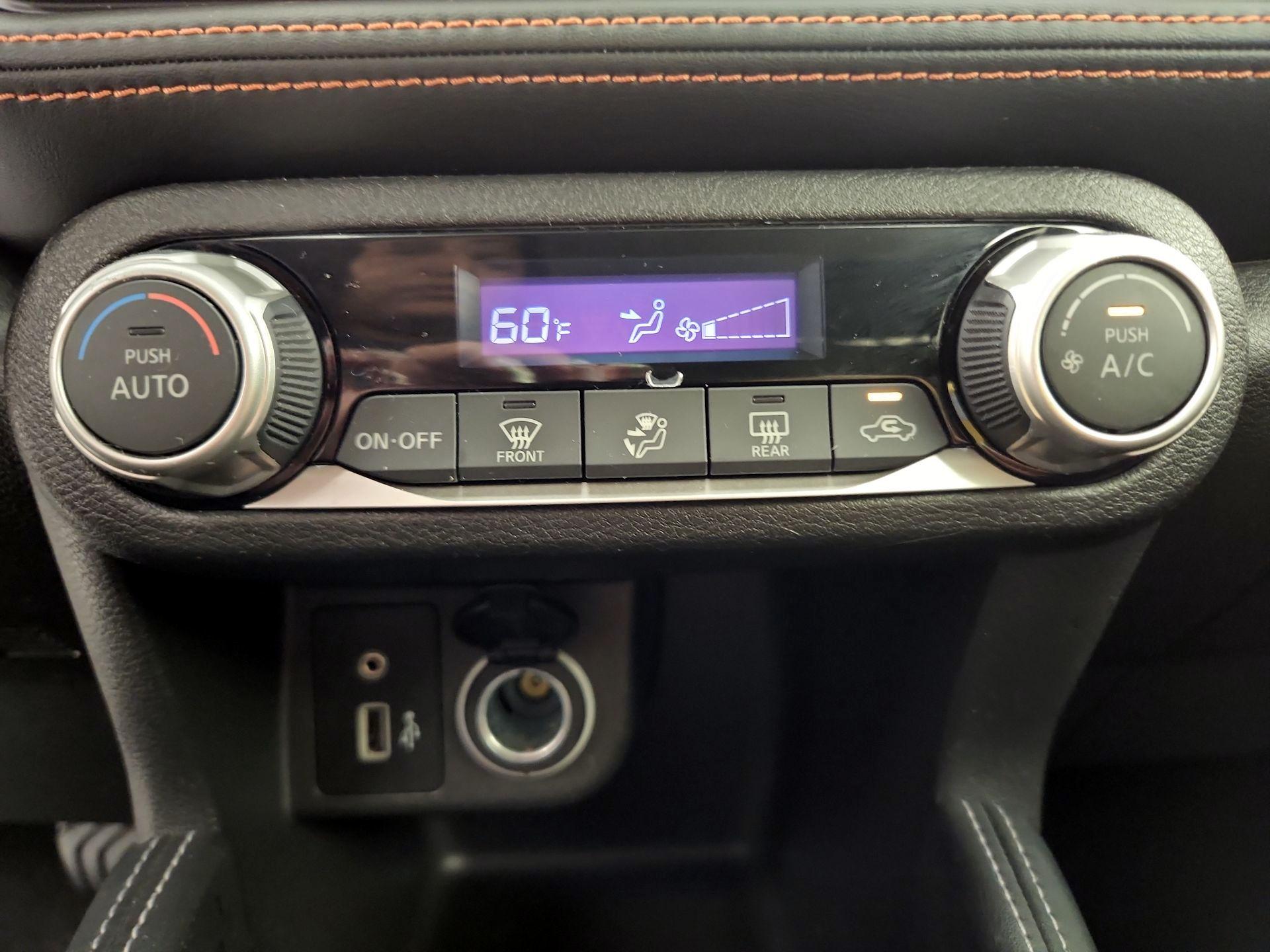Thumbnail: 2018 Nissan Kicks - 15