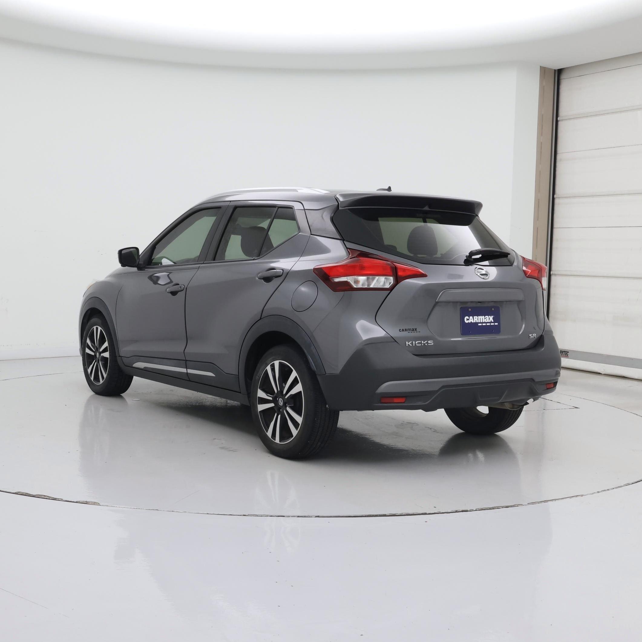 Thumbnail: 2018 Nissan Kicks - 2