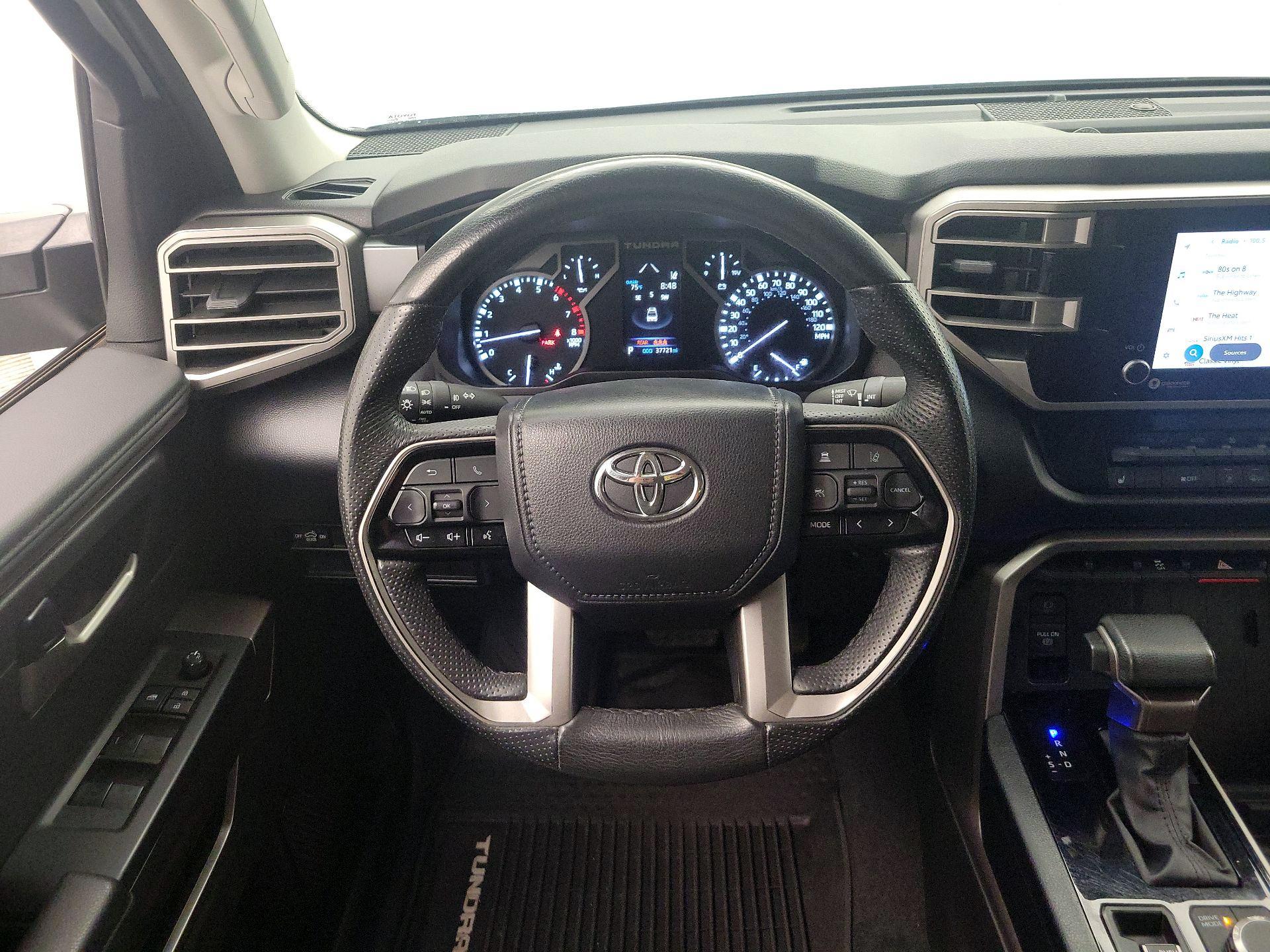 Thumbnail: 2024 Toyota Tundra - 10