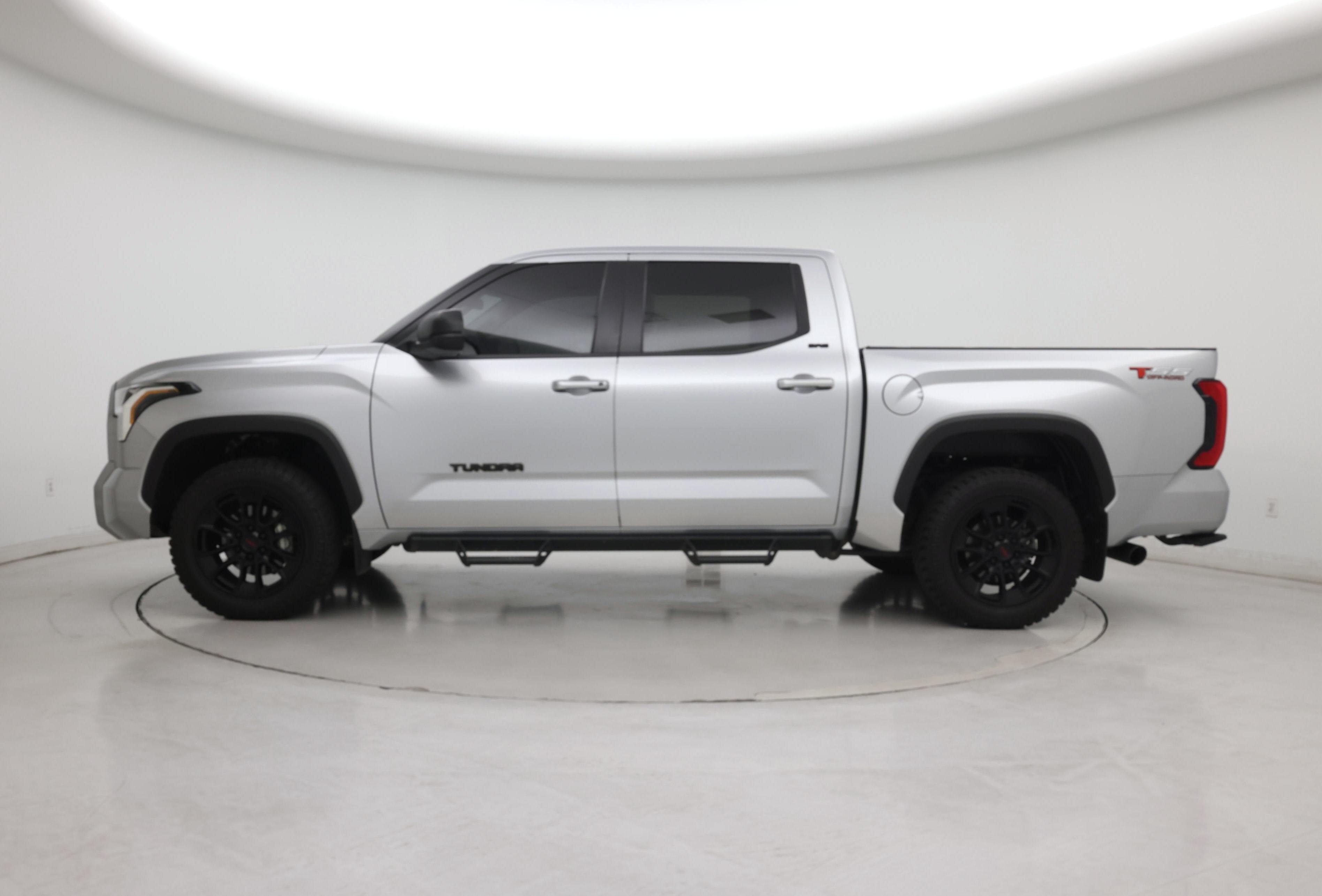 Thumbnail: 2024 Toyota Tundra - 3