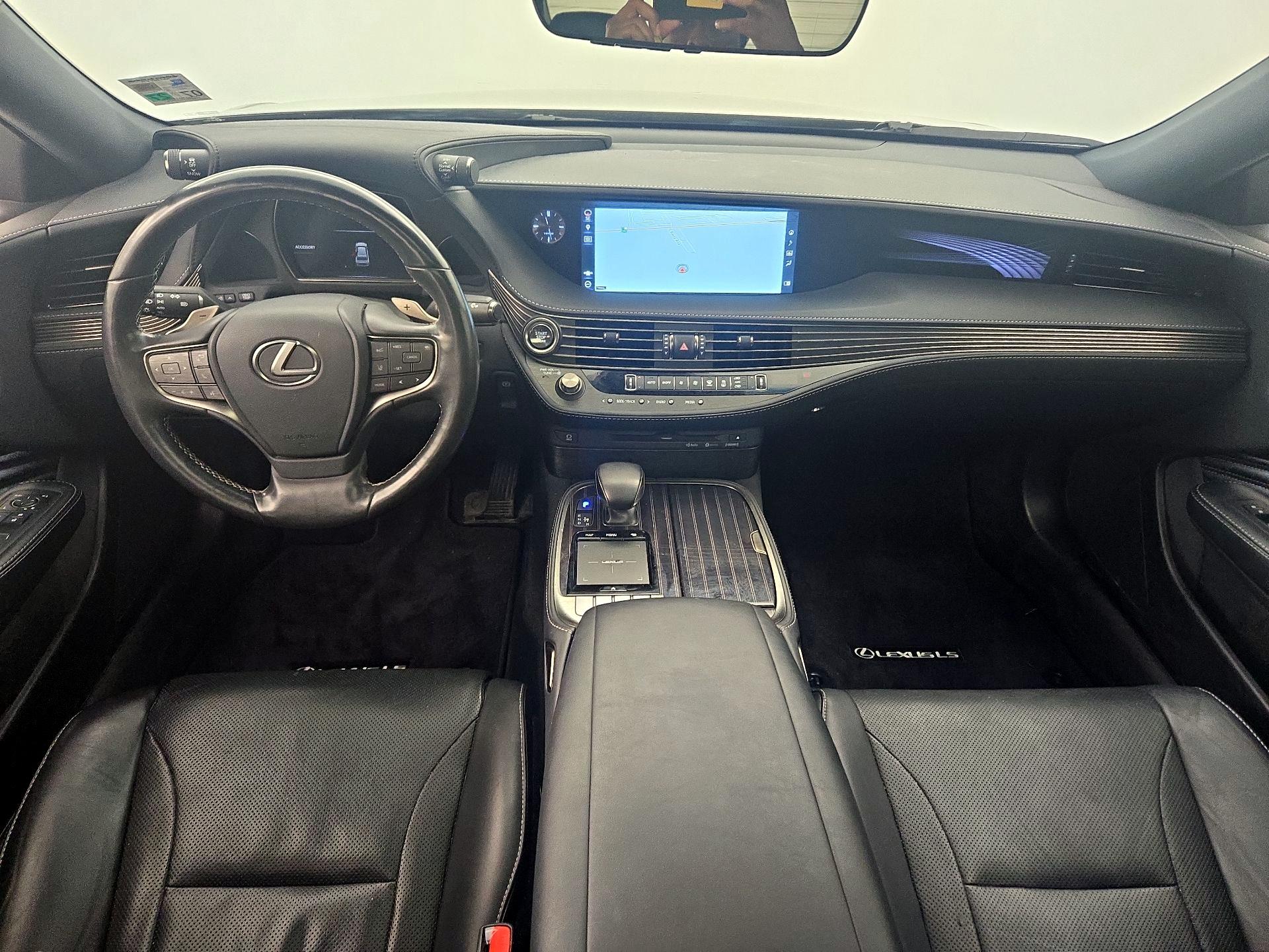 Thumbnail: 2019 Lexus LS - 9