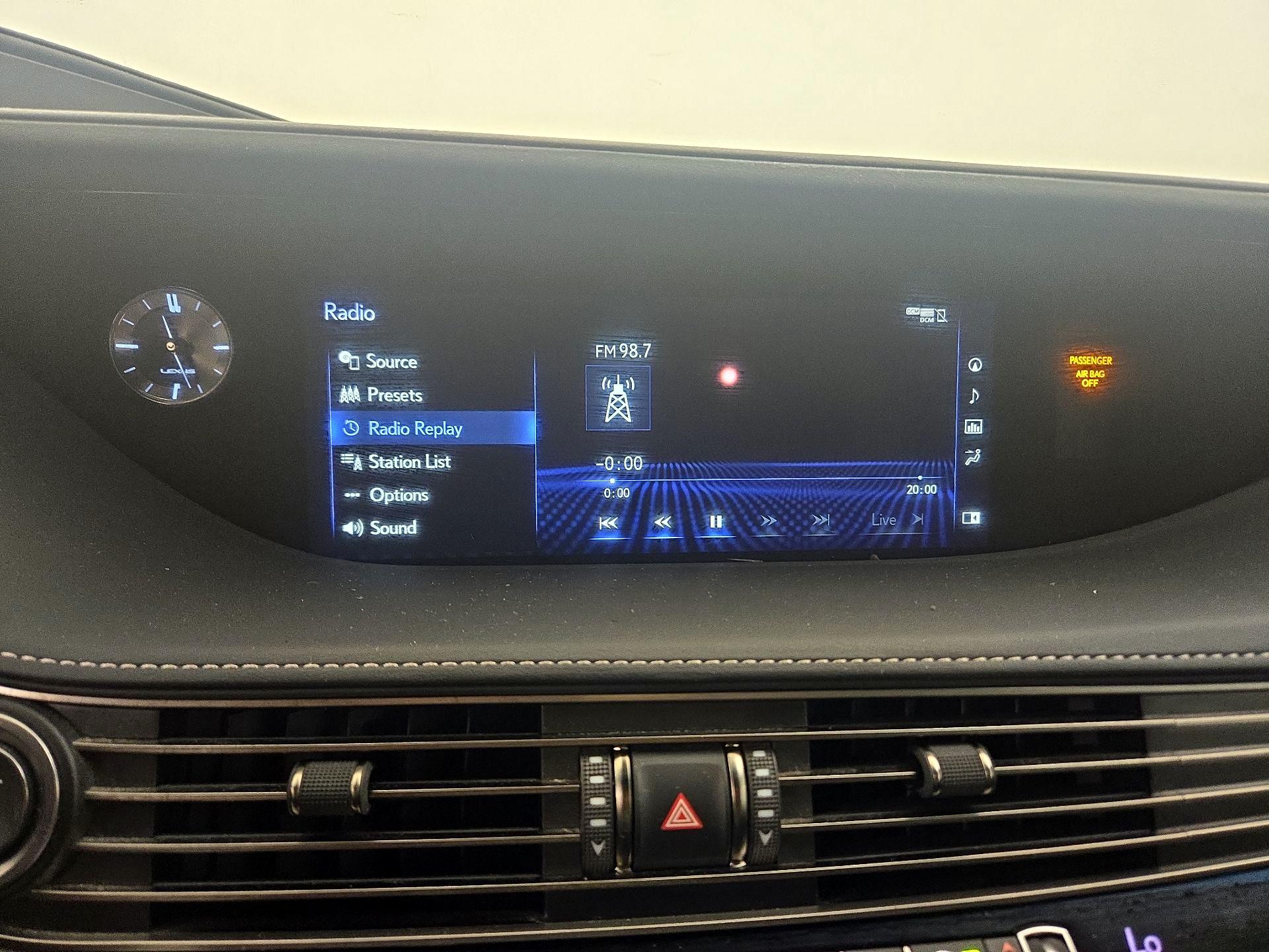 Thumbnail: 2019 Lexus LS - 16