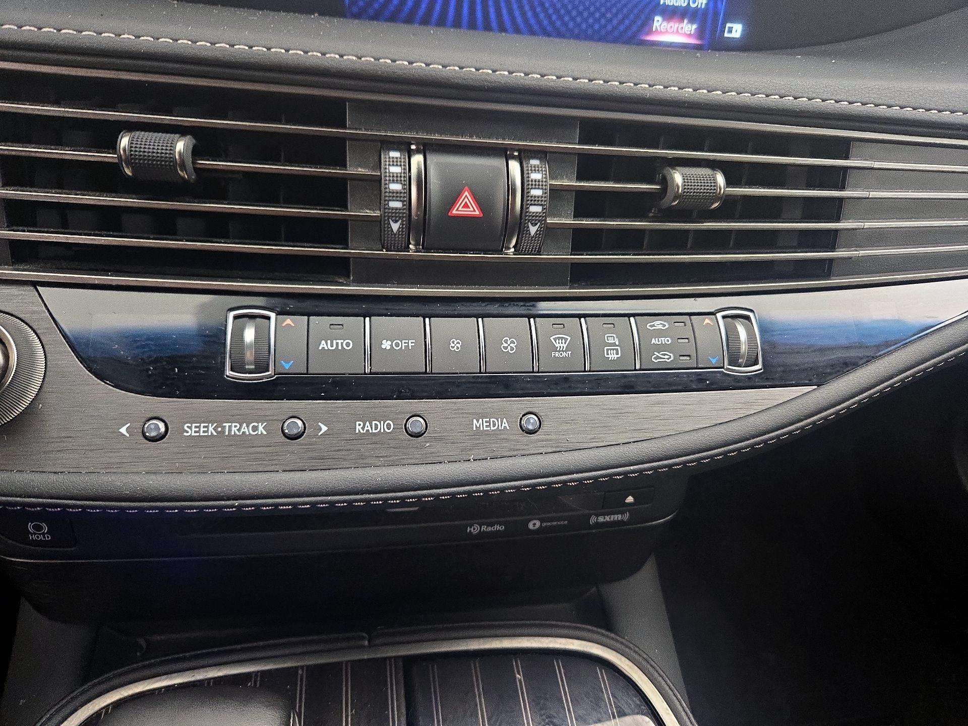 Thumbnail: 2019 Lexus LS - 17
