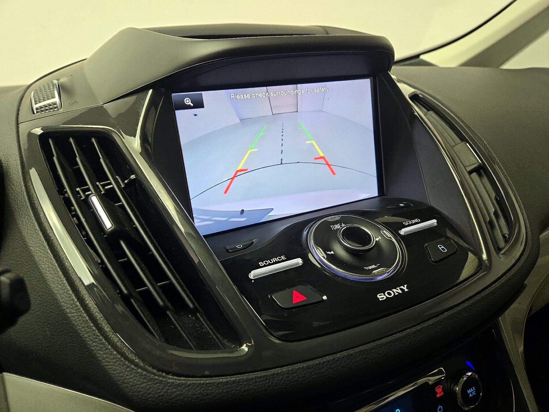 Thumbnail: 2015 Ford C-Max - 14