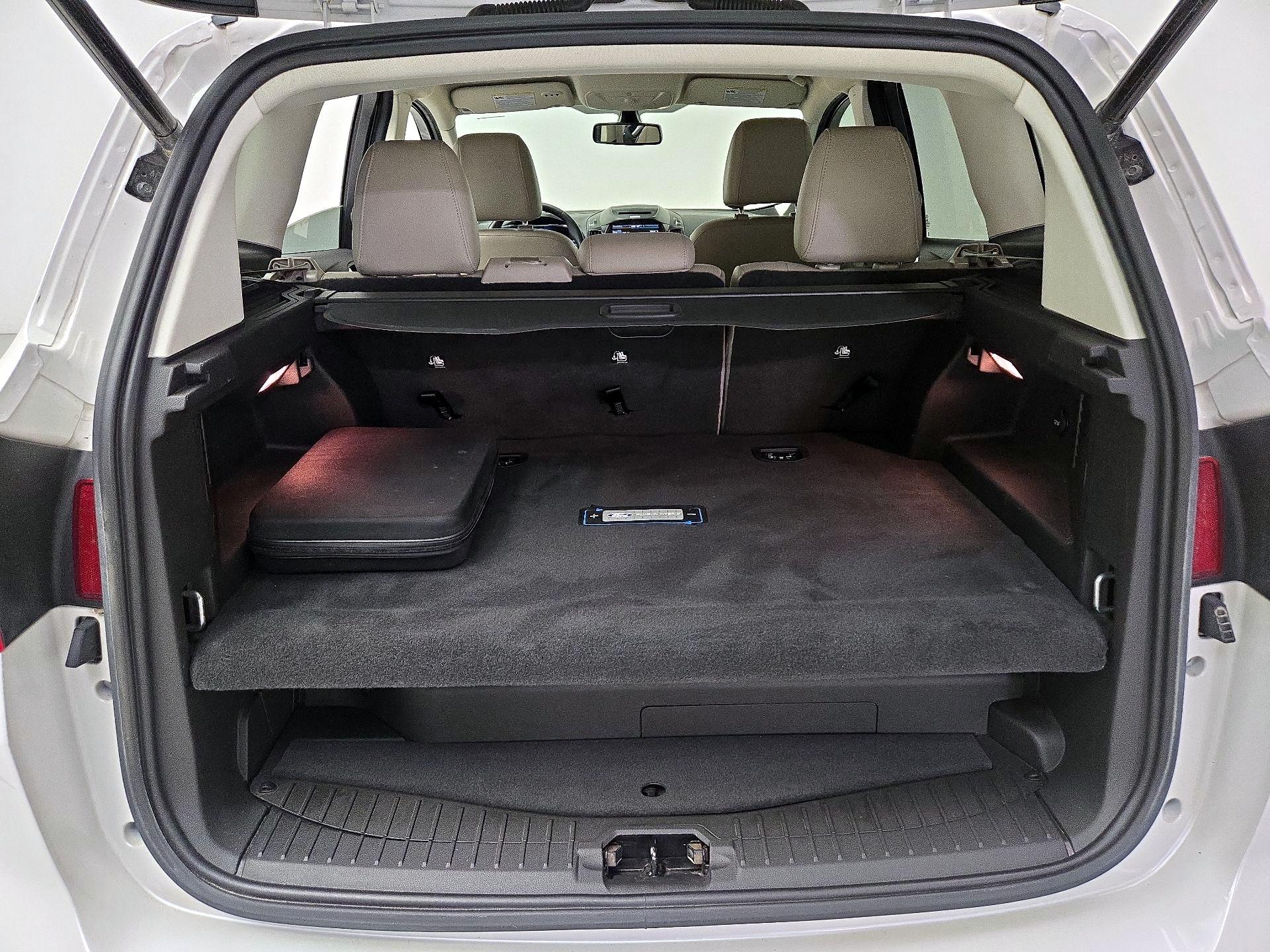 Thumbnail: 2015 Ford C-Max - 20