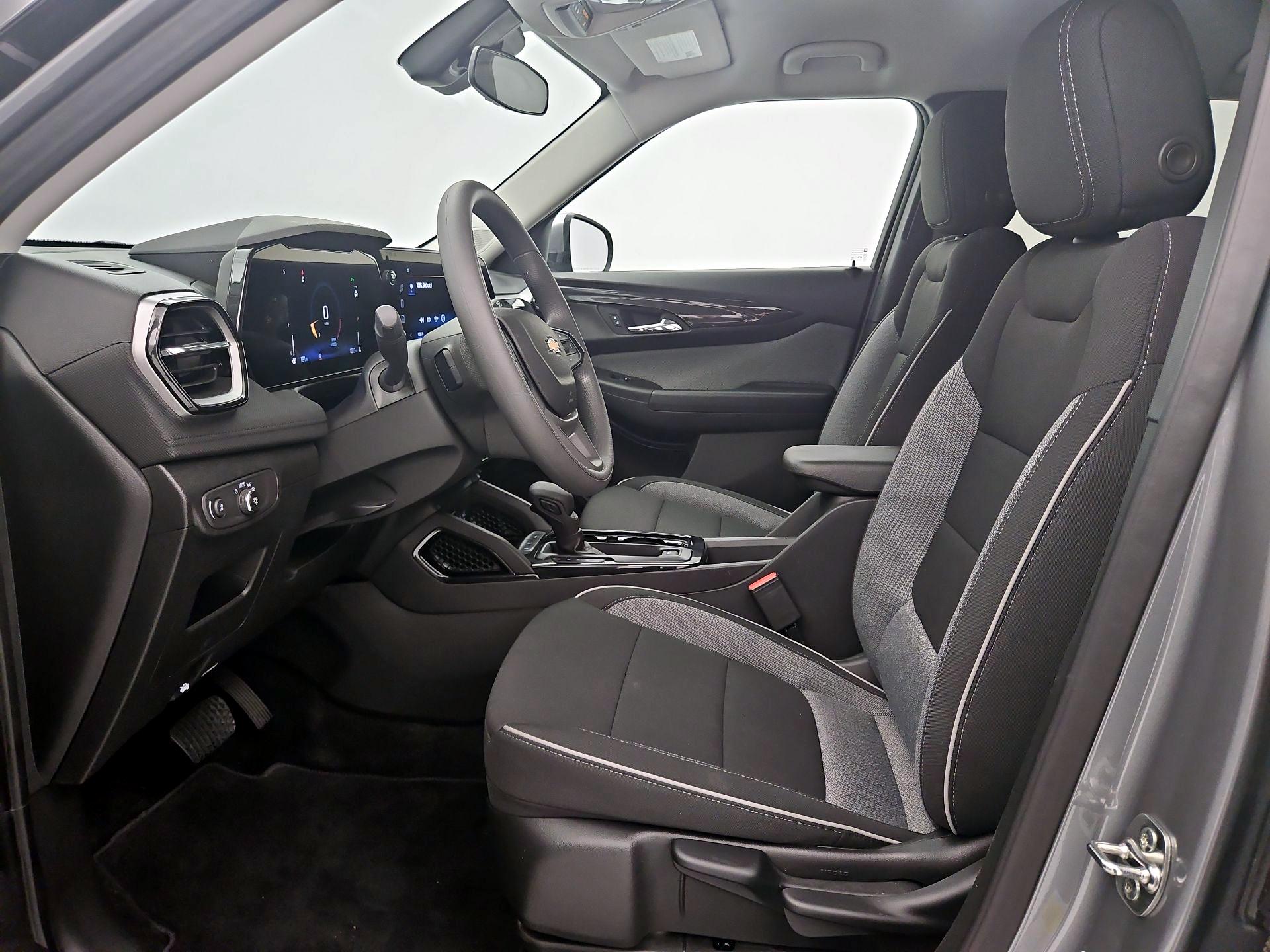 Thumbnail: 2026 Chevrolet TrailBlazer - 11