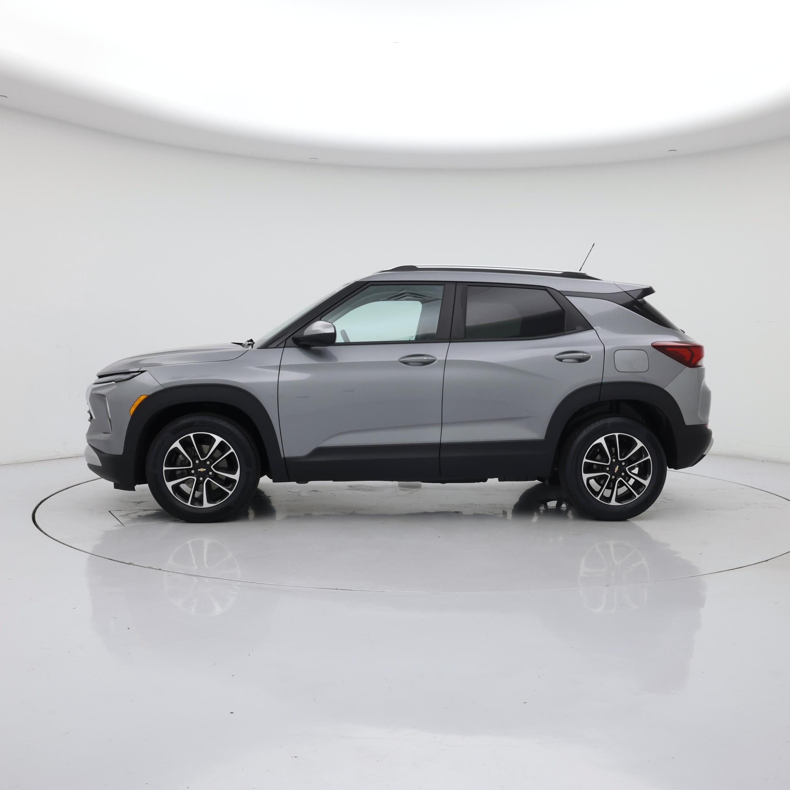 Thumbnail: 2026 Chevrolet TrailBlazer - 3