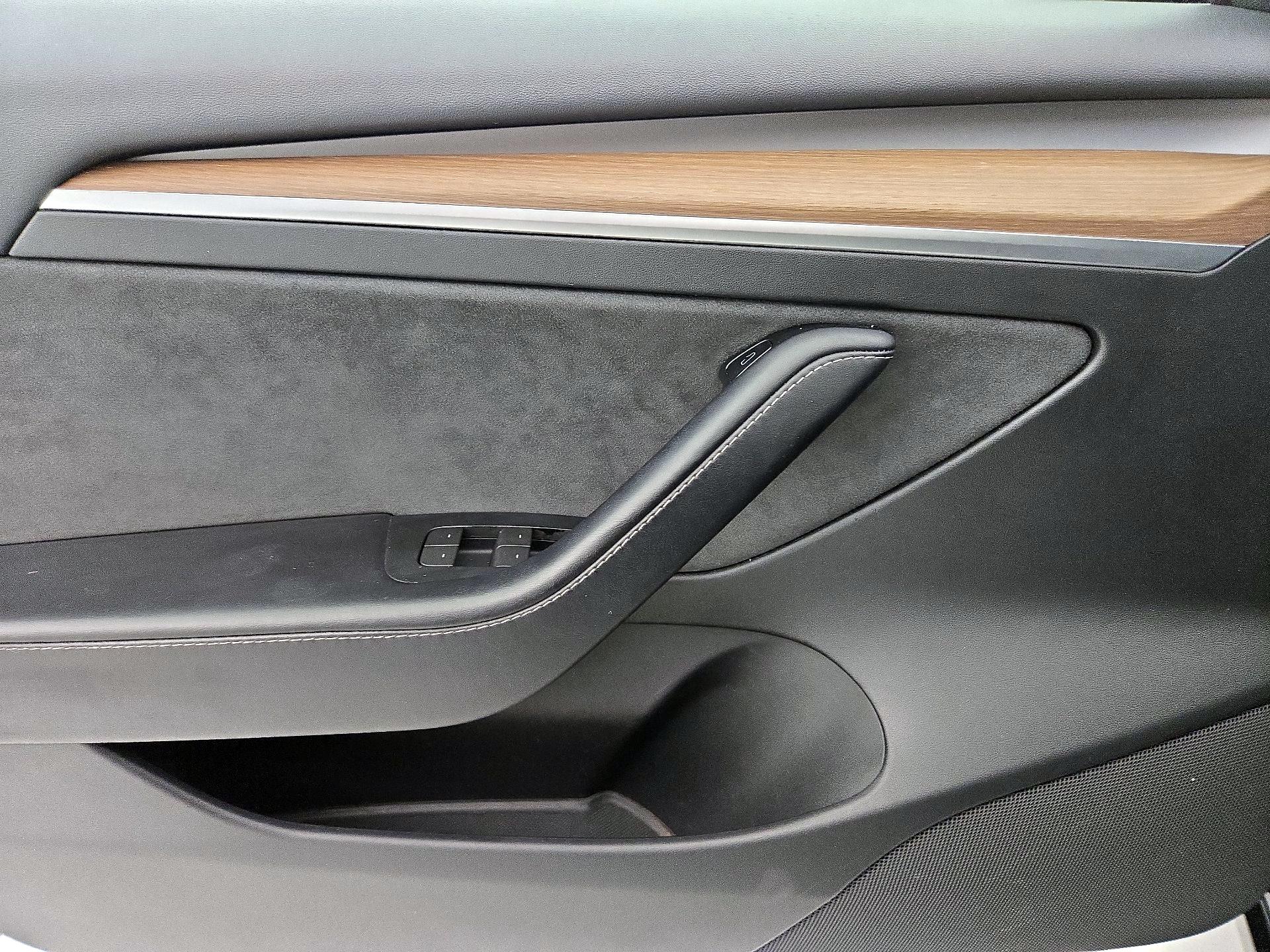 Thumbnail: 2023 Tesla Model 3 - 12