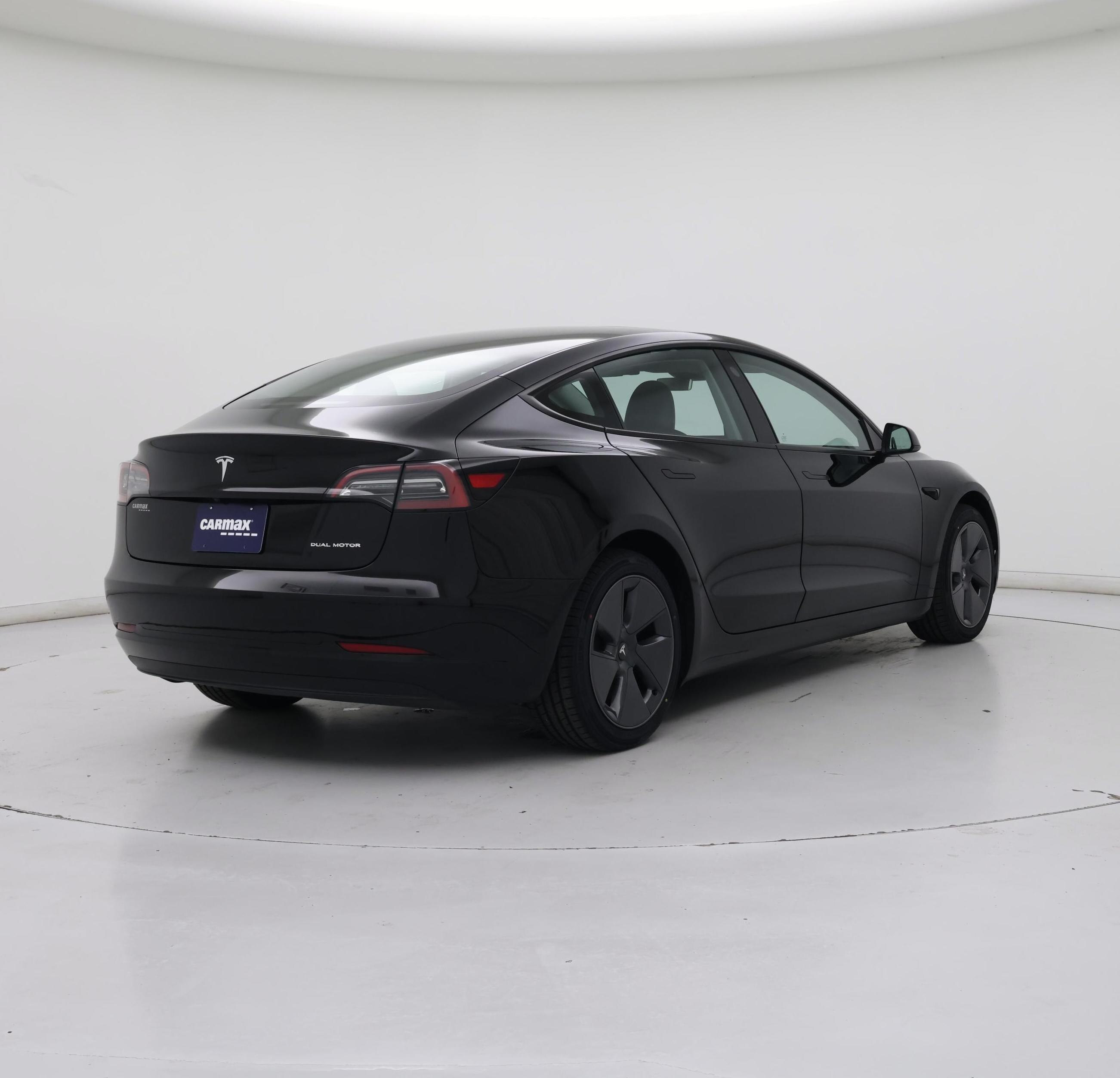 Thumbnail: 2023 Tesla Model 3 - 8