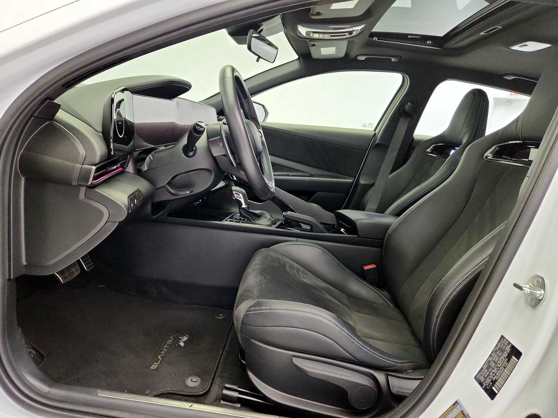 Thumbnail: 2024 Hyundai Elantra - 11