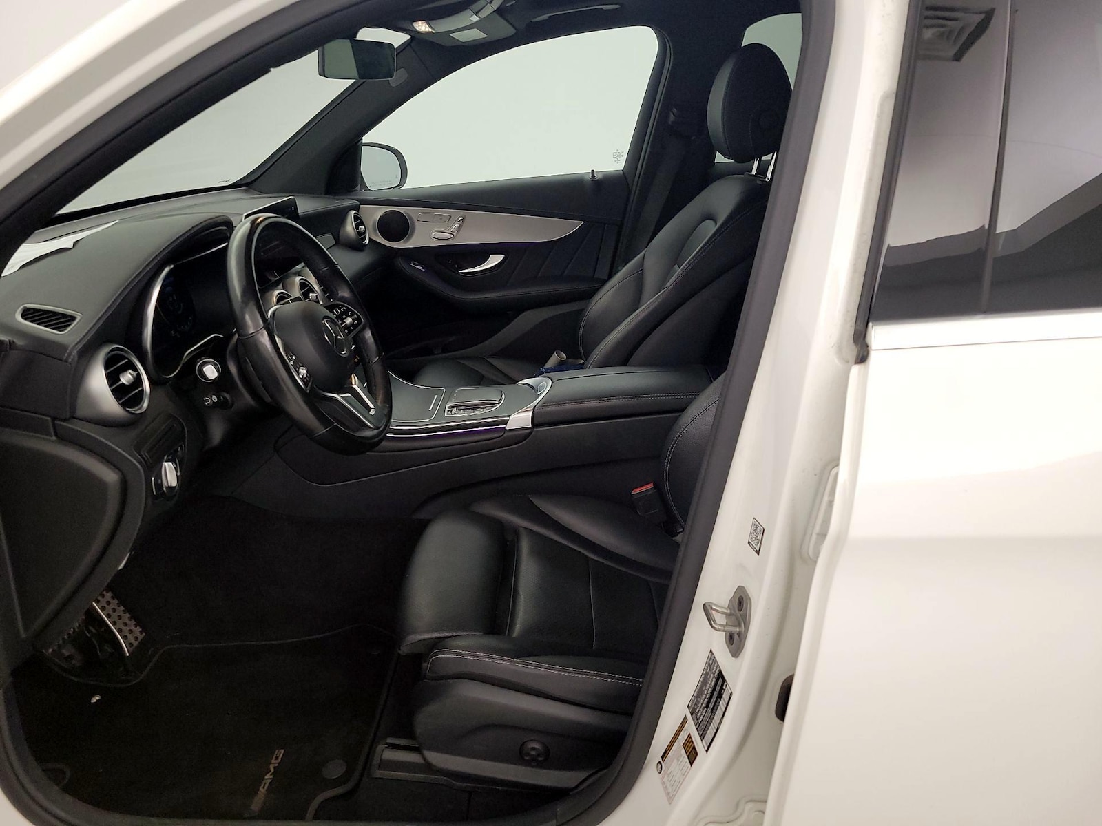 2022 Mercedes-Benz GLC GLC300 - Photo 12