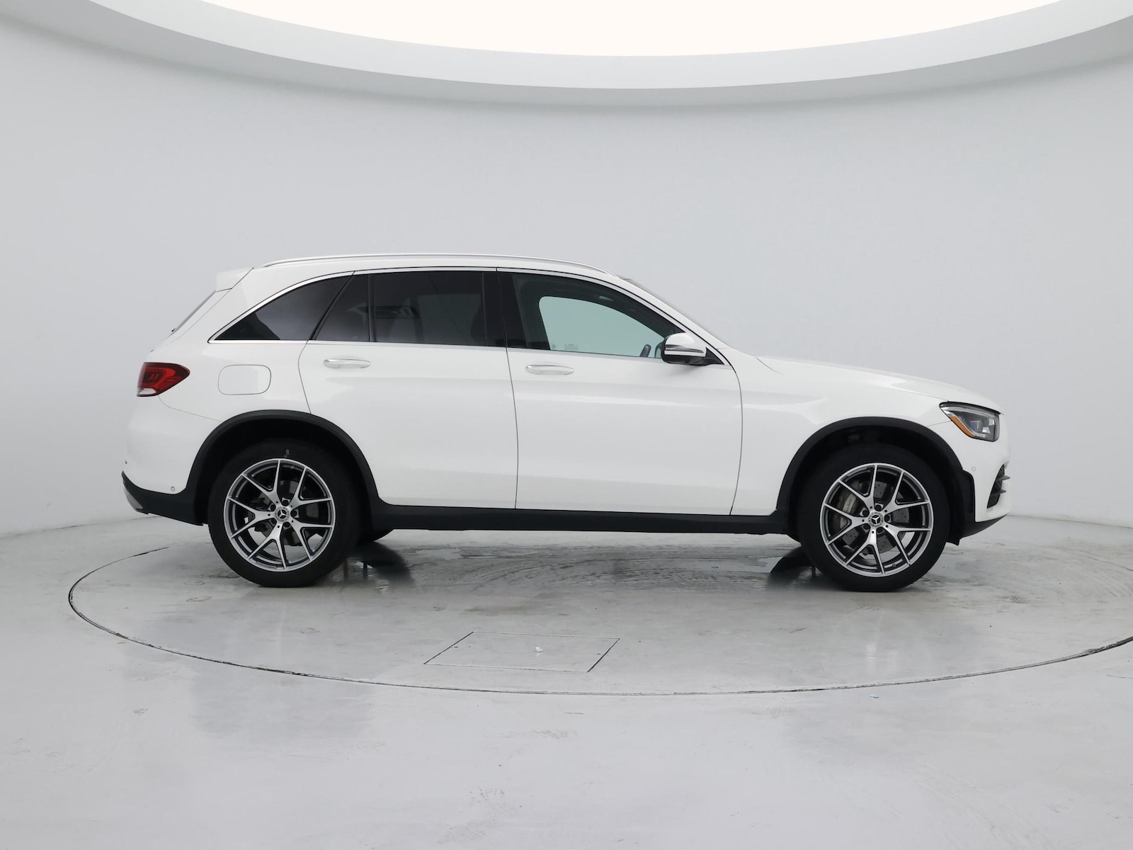 2022 Mercedes-Benz GLC GLC300 - Photo 8