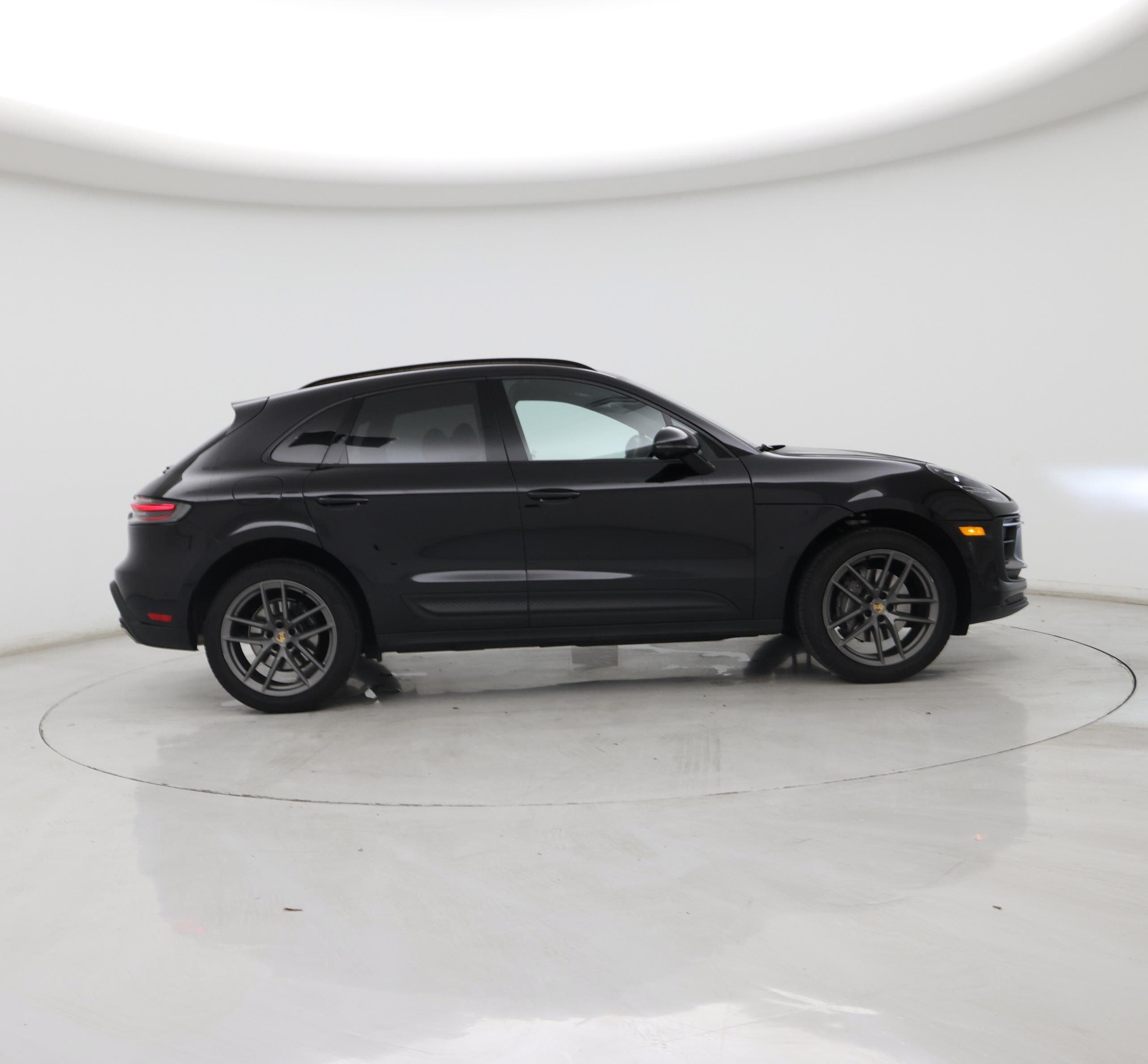 Thumbnail: 2024 Porsche Macan - 7