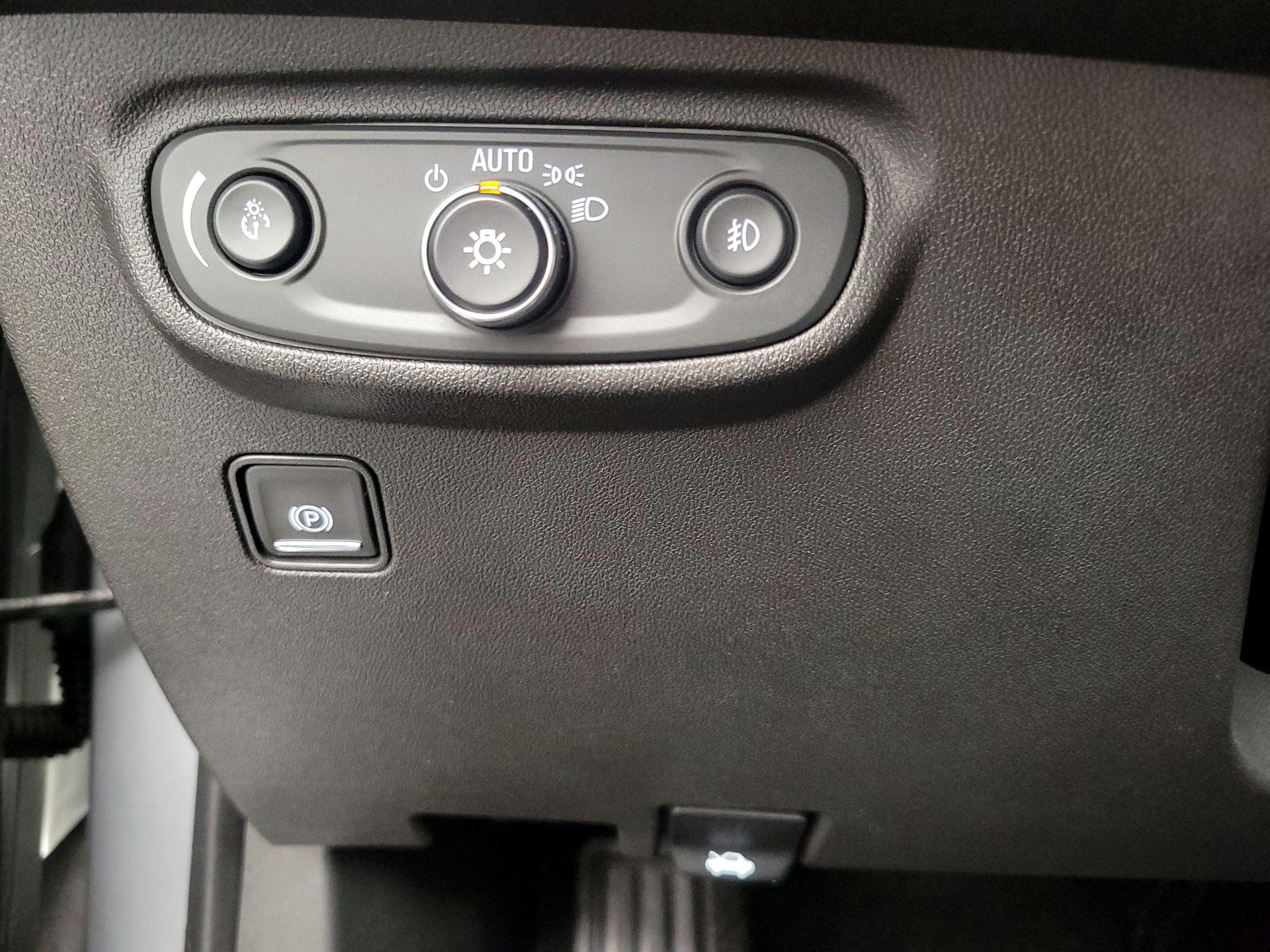 Thumbnail: 2020 GMC Terrain - 13