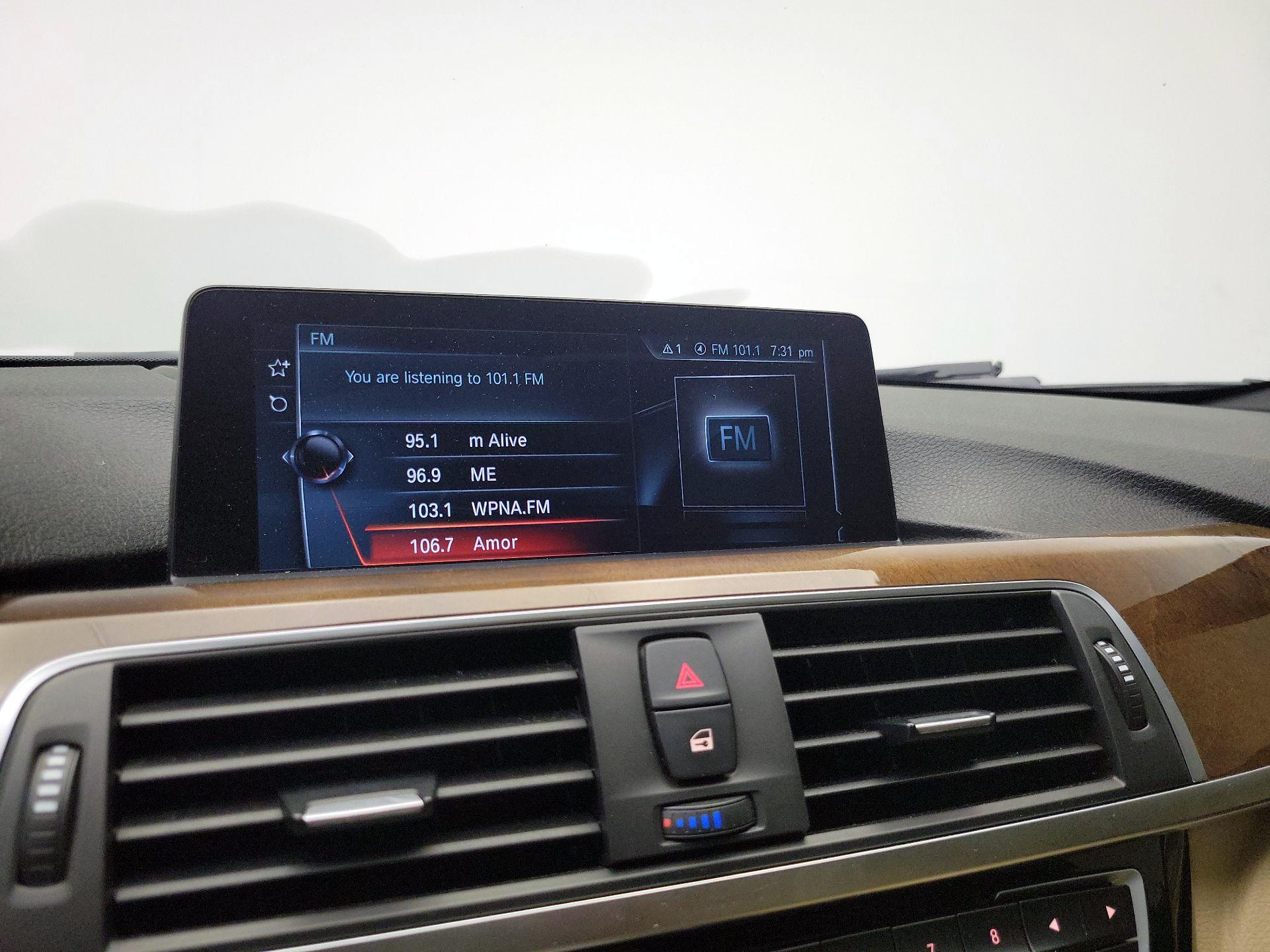 Thumbnail: 2017 BMW 3 Series - 16