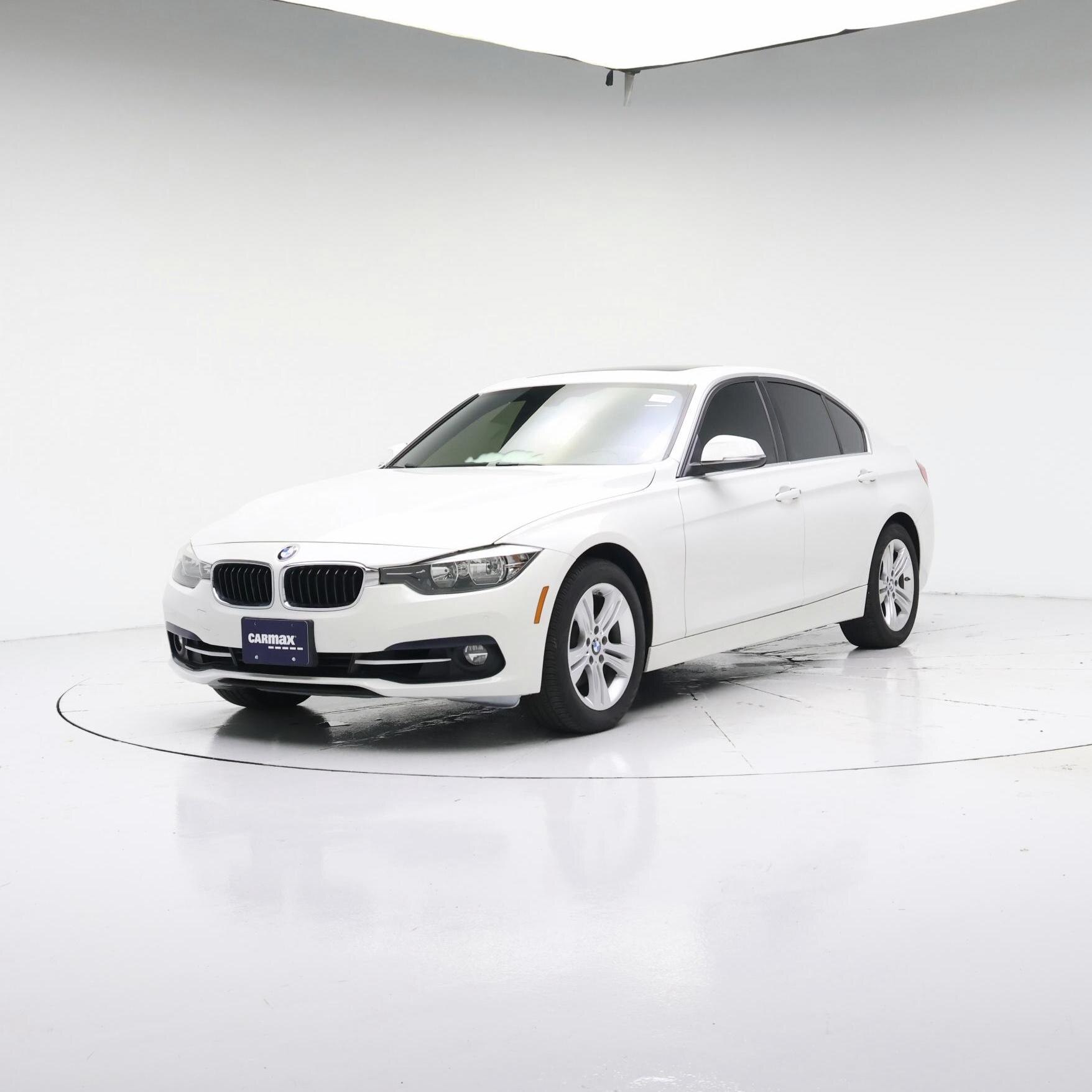 Thumbnail: 2017 BMW 3 Series - 4