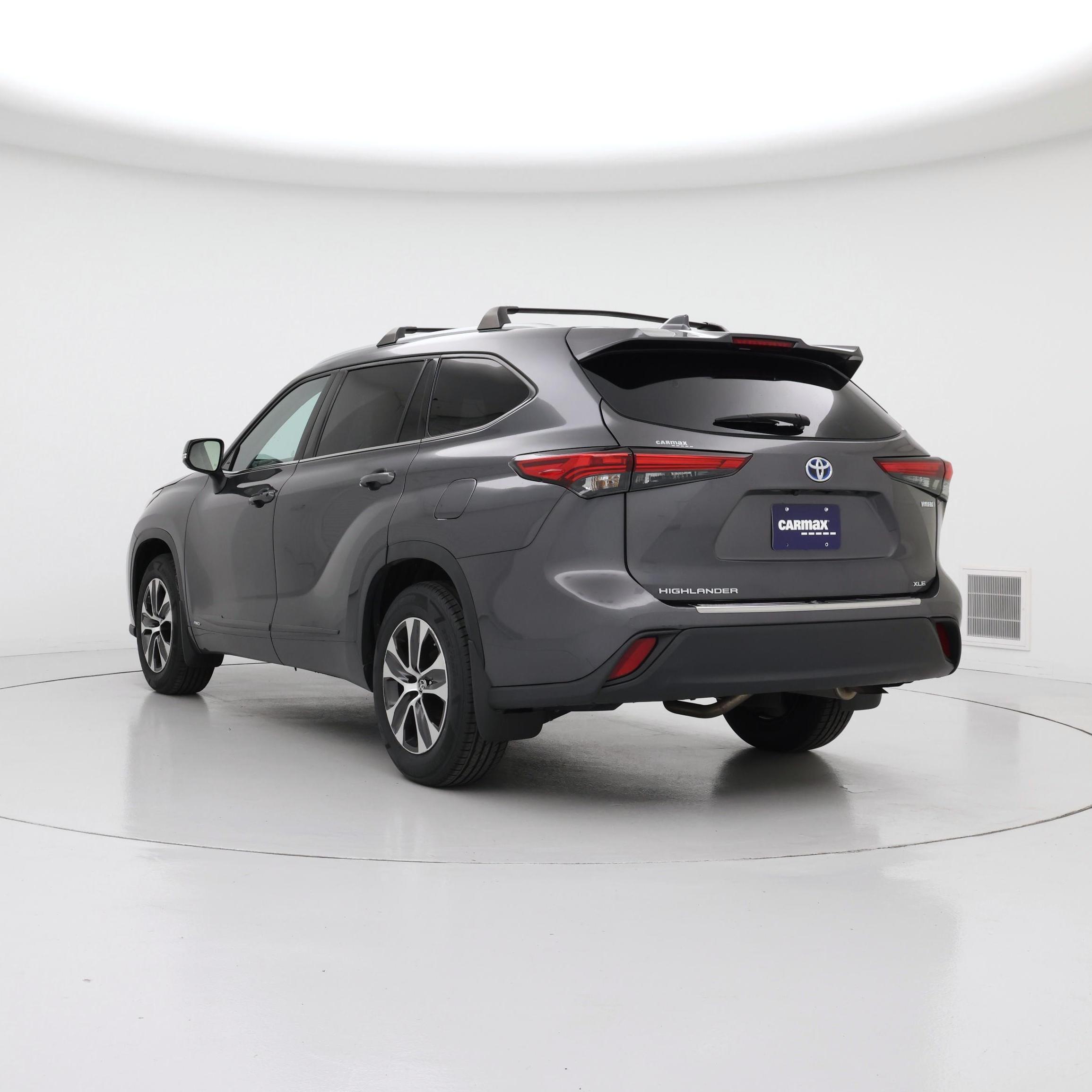 Thumbnail: 2022 Toyota Highlander - 2