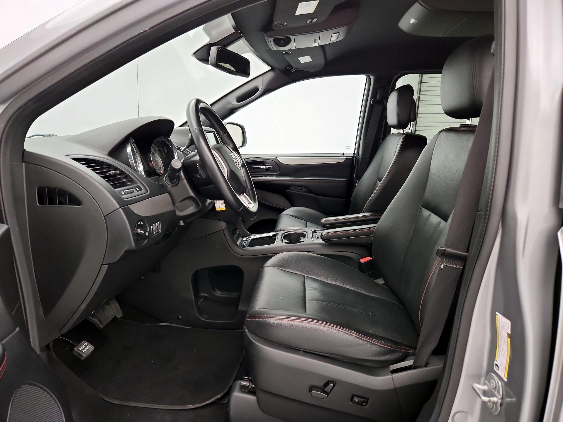 Thumbnail: 2019 Dodge Grand Caravan - 11