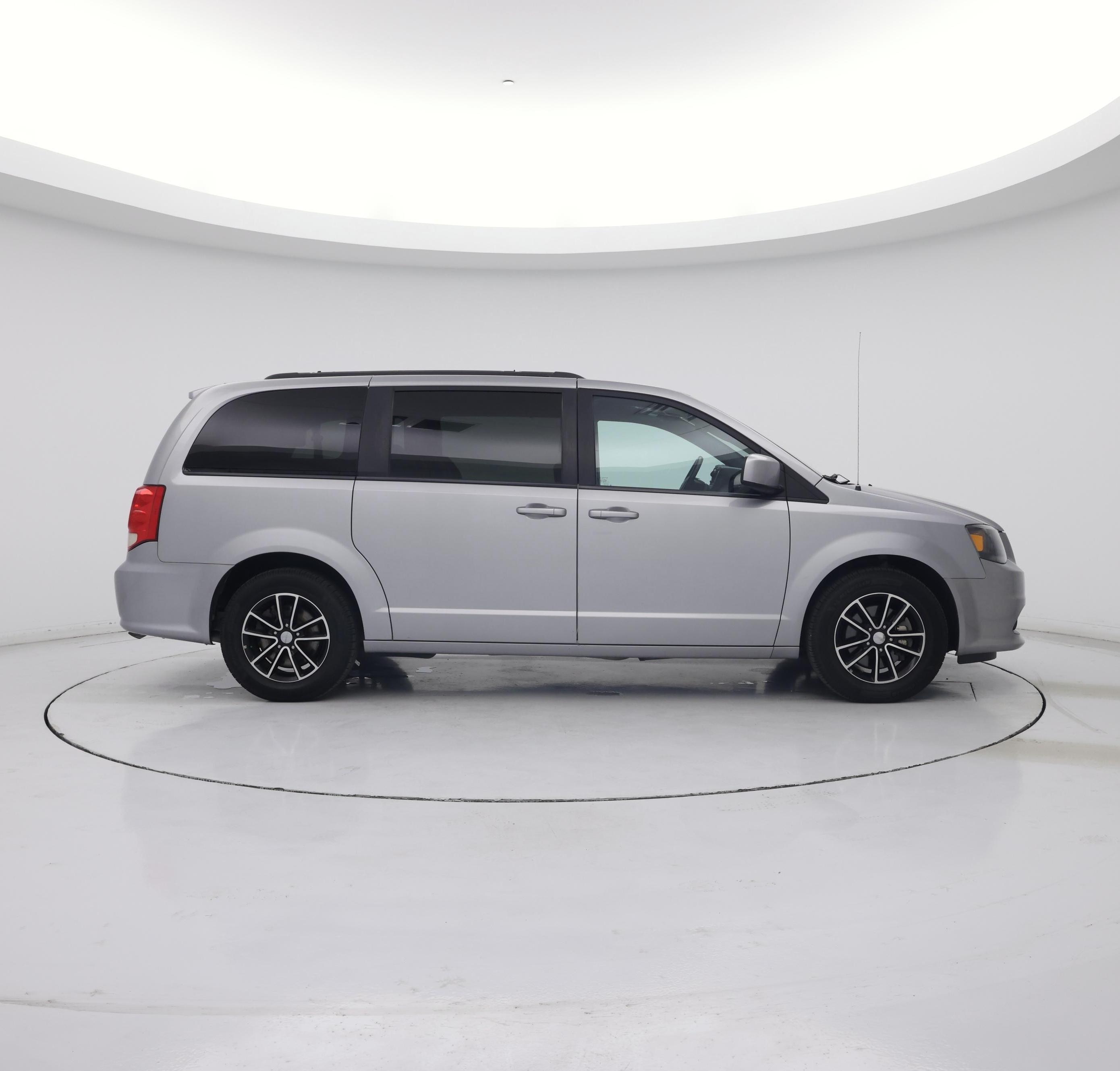 Thumbnail: 2019 Dodge Grand Caravan - 7