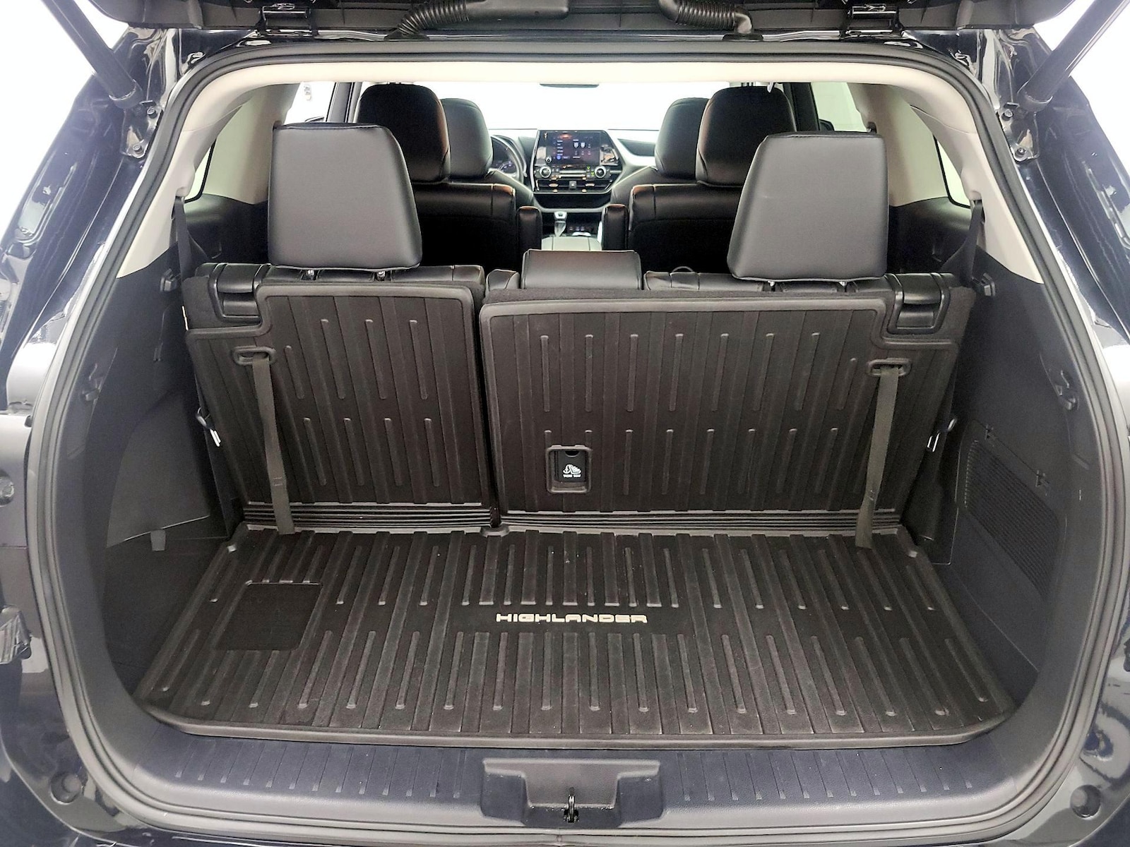 2023 Toyota Highlander XLE - Photo 23