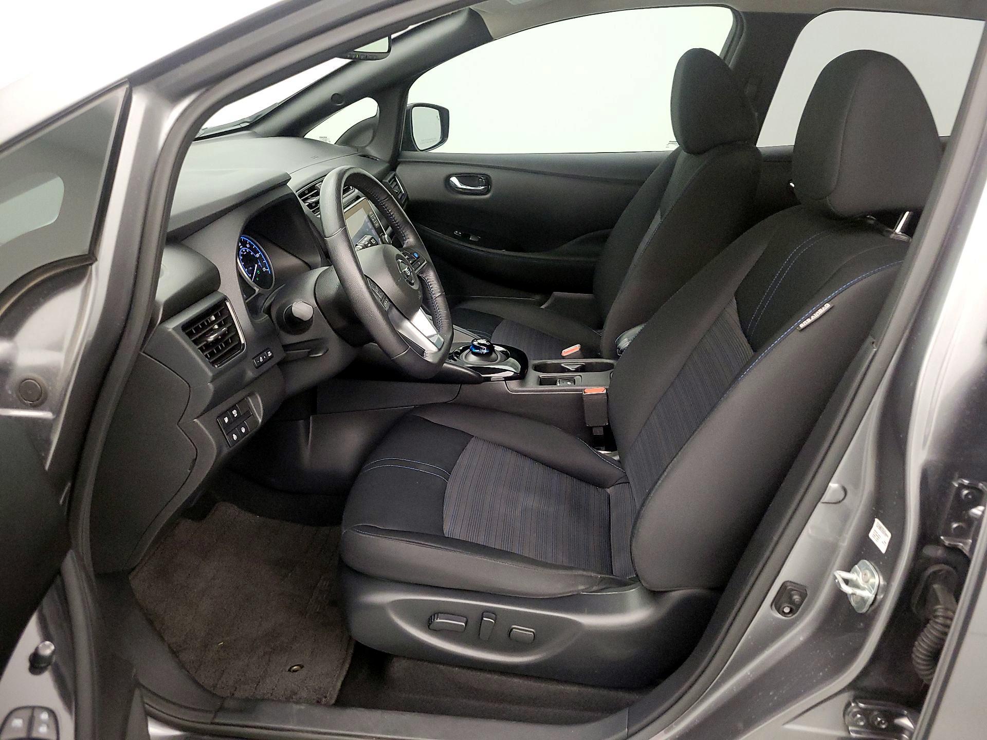 Thumbnail: 2021 Nissan Leaf - 11