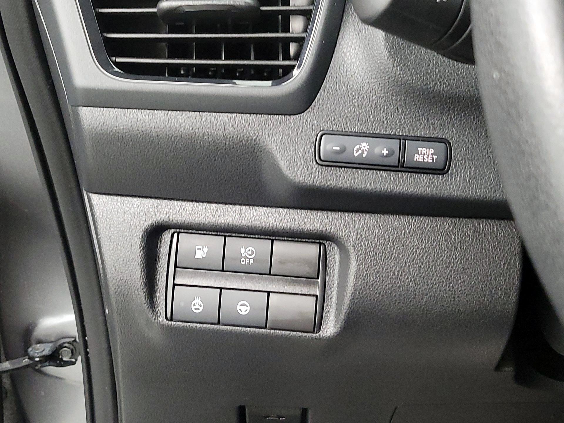 Thumbnail: 2021 Nissan Leaf - 13