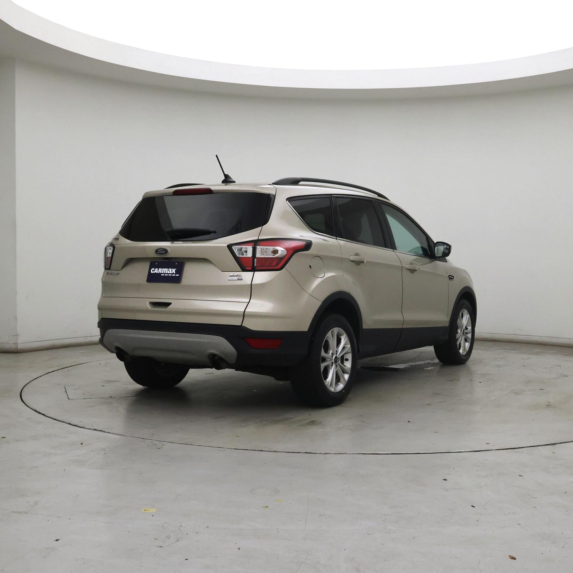 Thumbnail: 2018 Ford Escape - 8