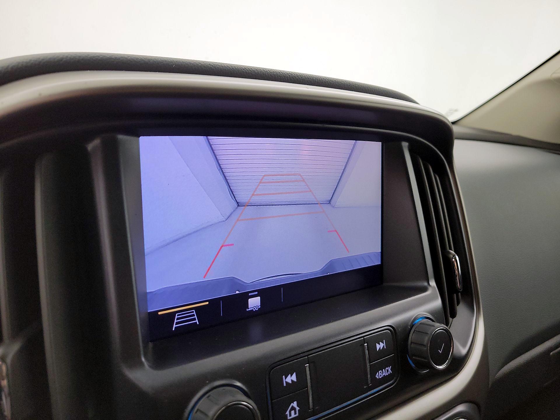 Thumbnail: 2022 Chevrolet Colorado - 14