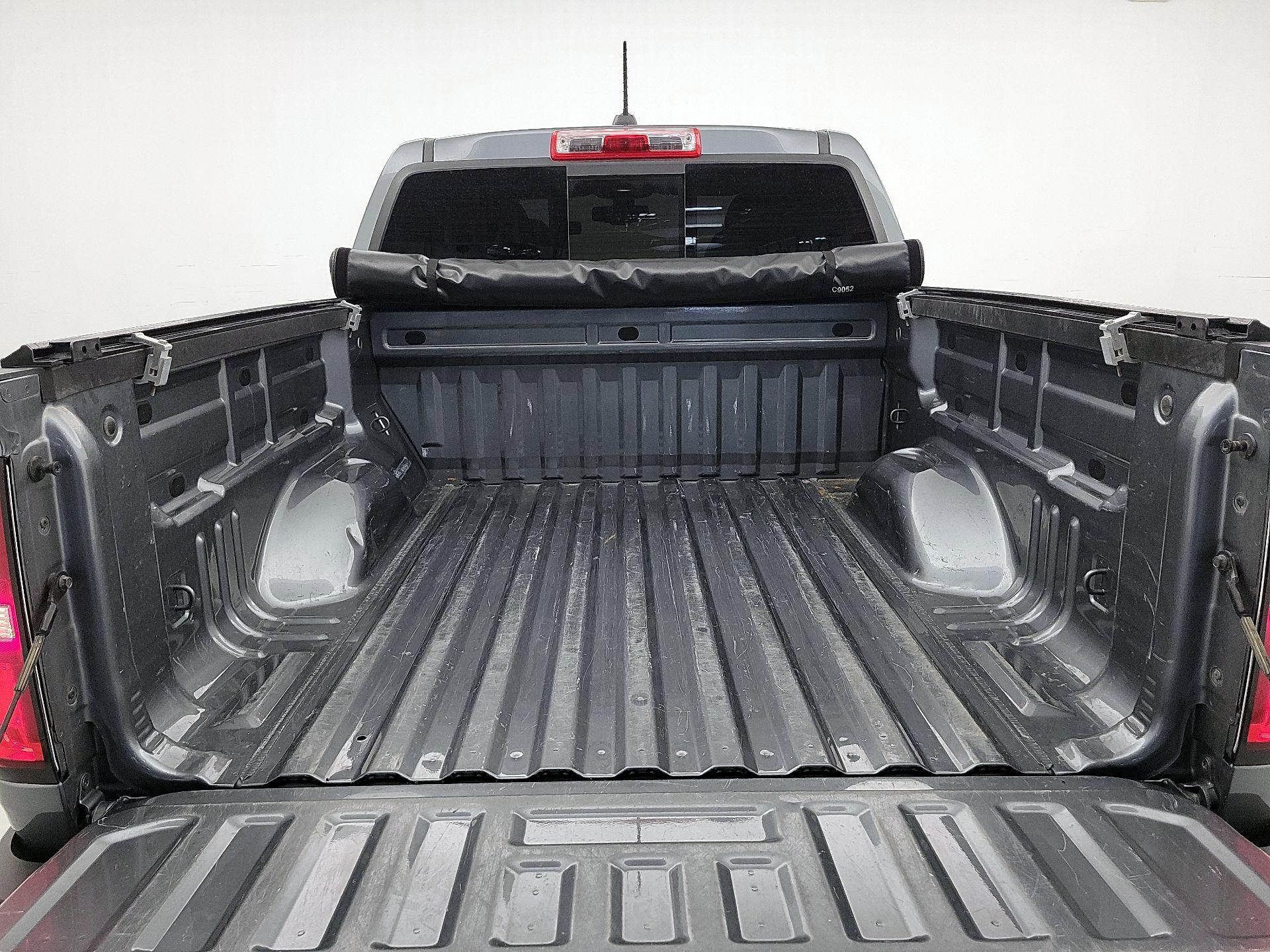 Thumbnail: 2022 Chevrolet Colorado - 20