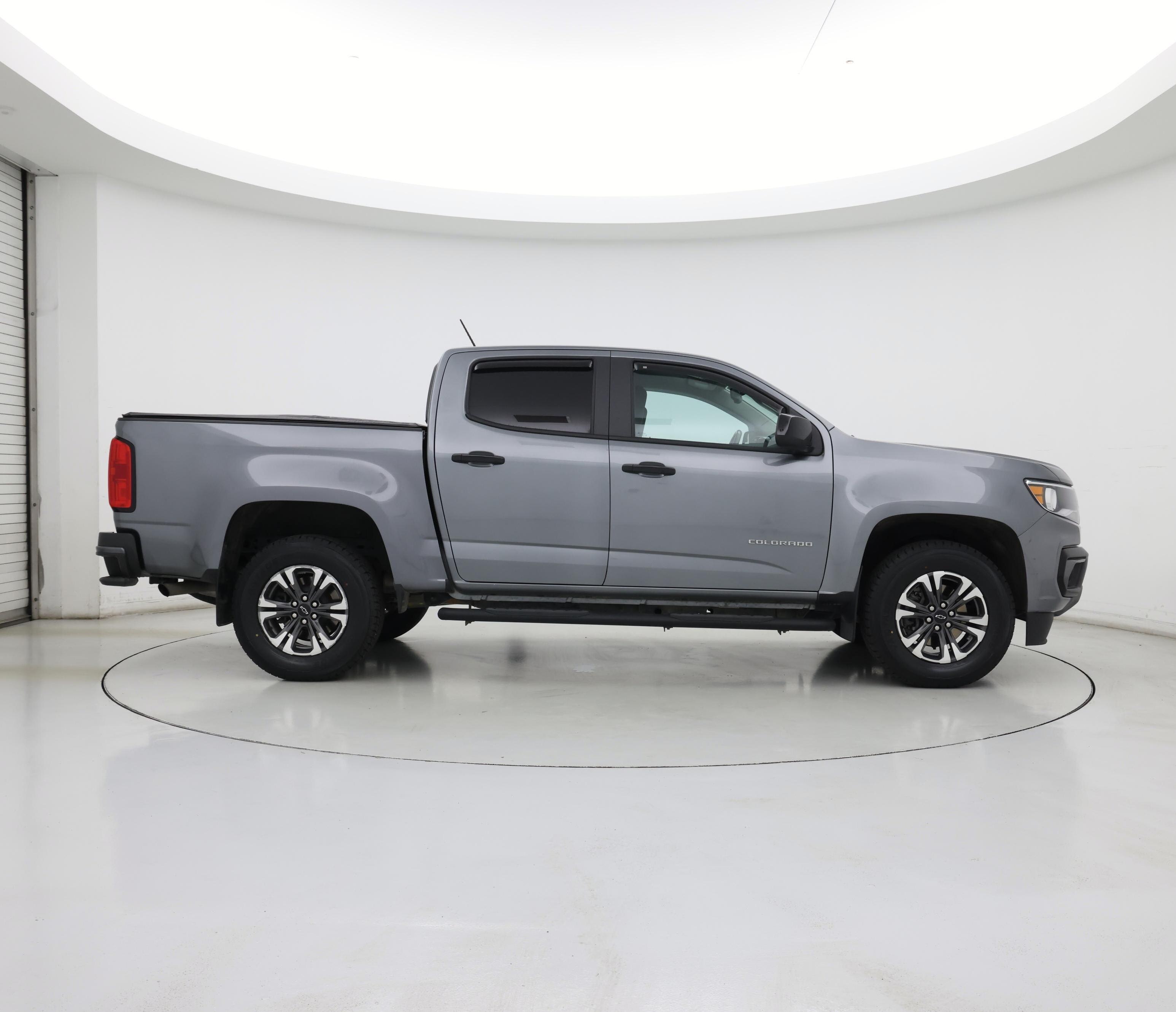 Thumbnail: 2022 Chevrolet Colorado - 7