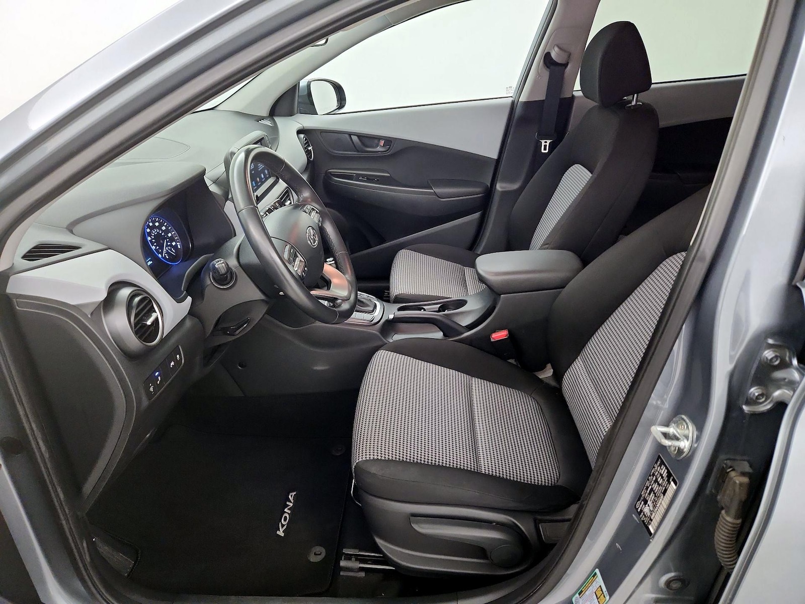 2021 Hyundai Kona SEL - Photo 12
