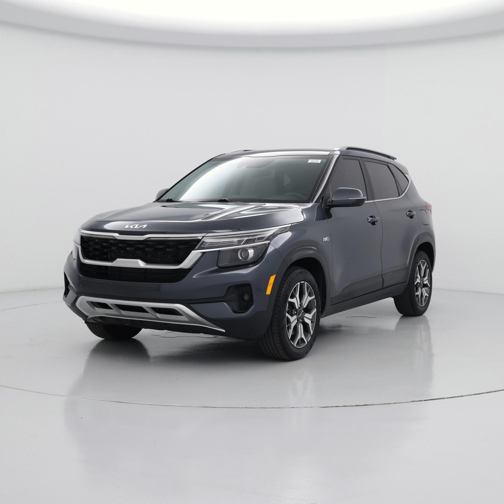 Thumbnail: 2023 Kia Seltos - 4
