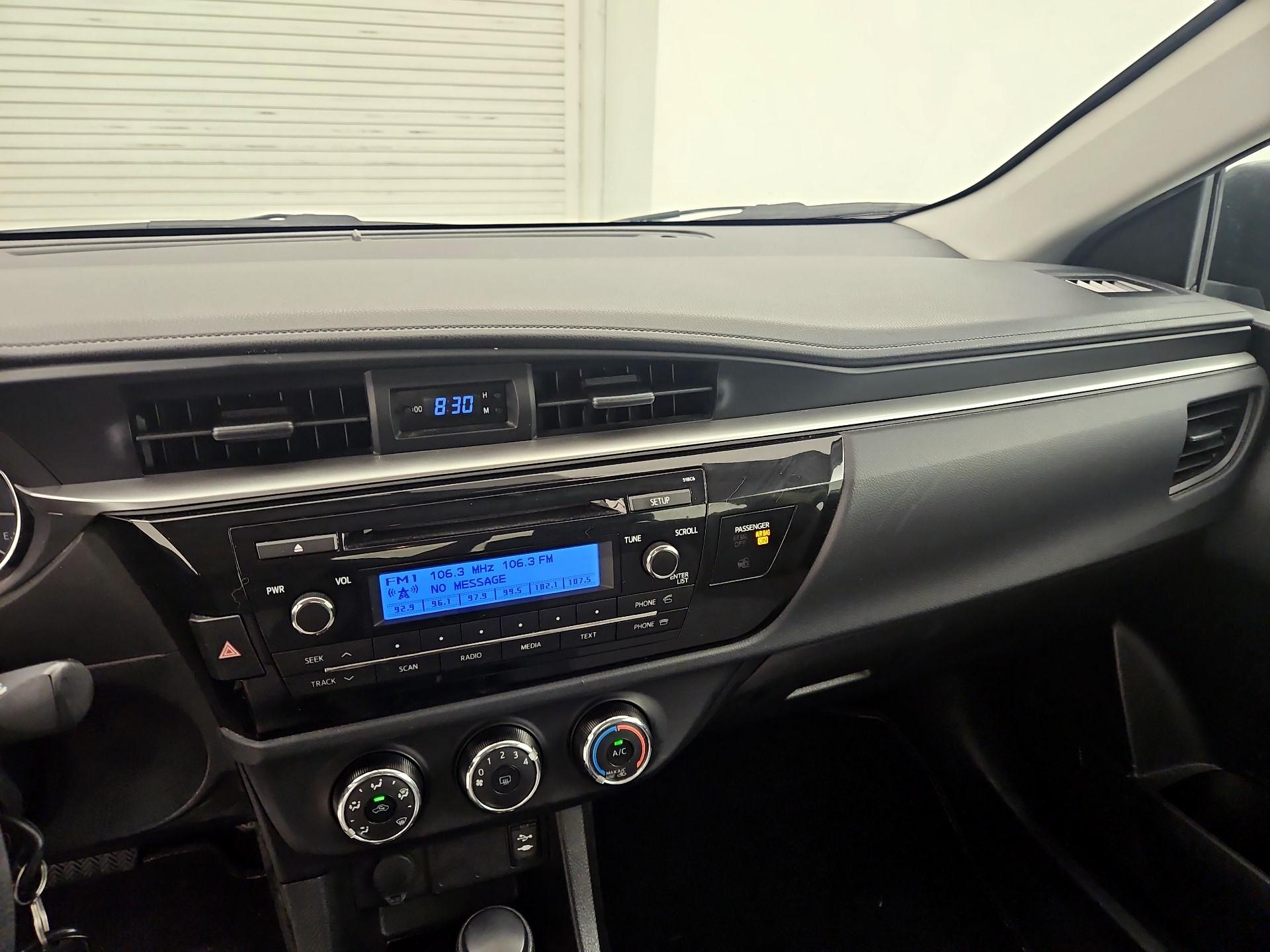 Thumbnail: 2015 Toyota Corolla - 9