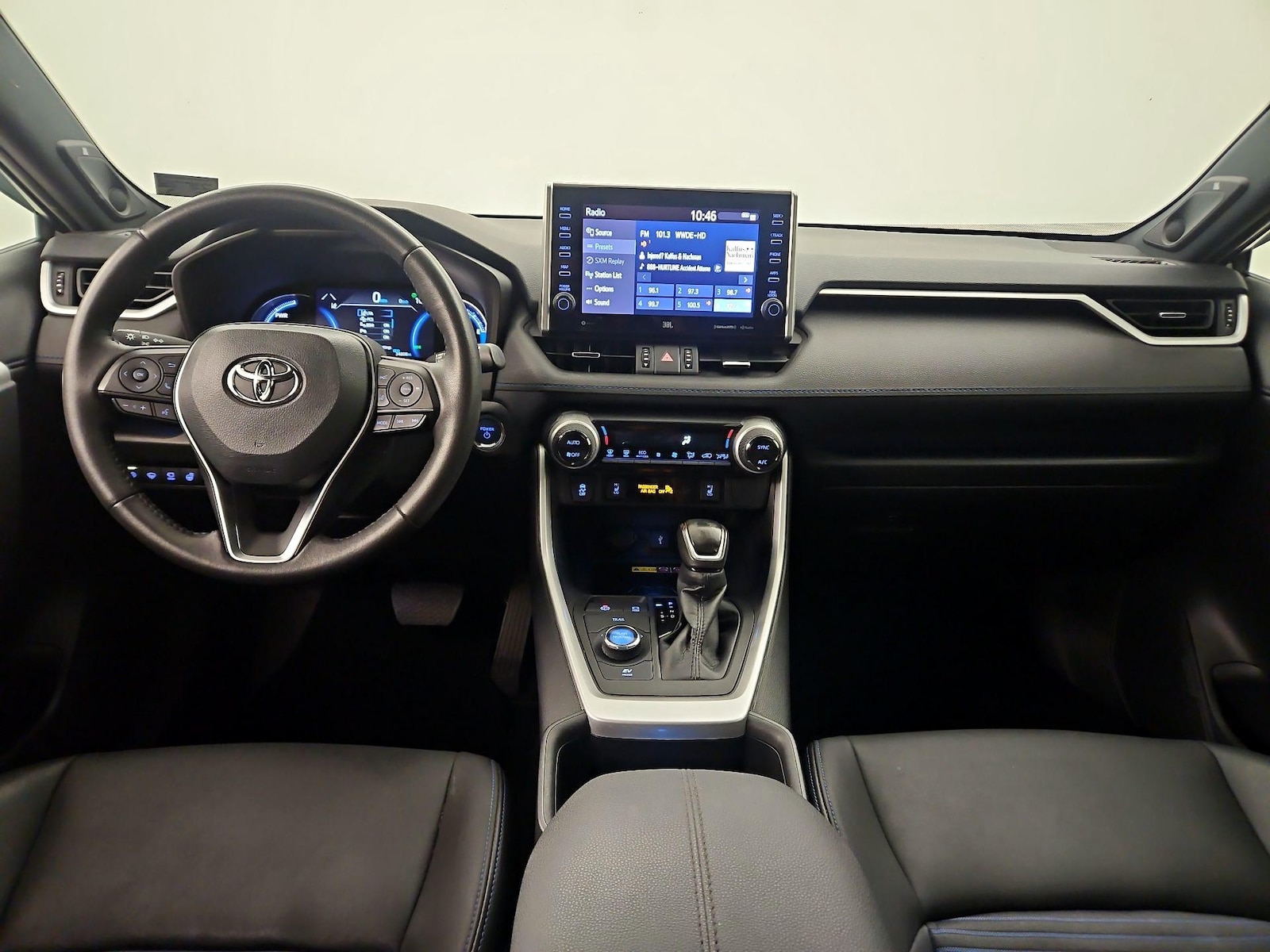 2022 Toyota RAV4 XSE - Photo 10