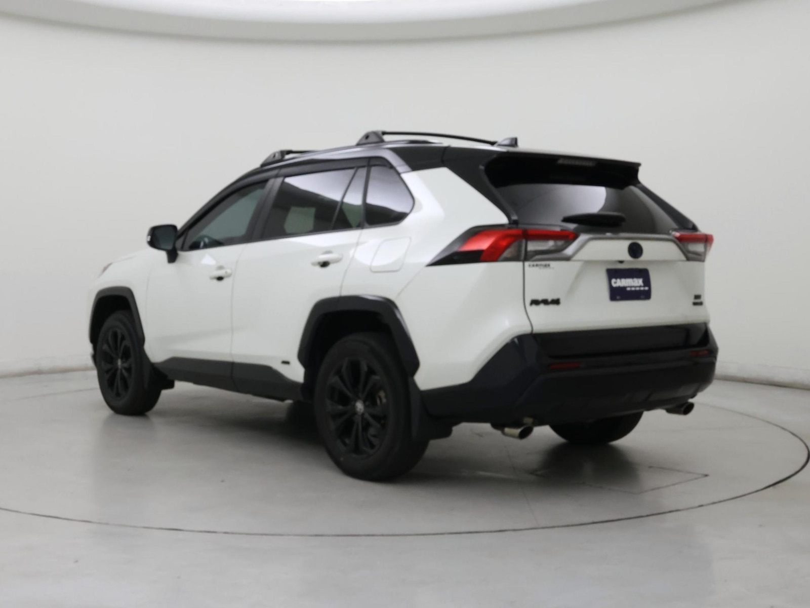 2022 Toyota RAV4 XSE - Photo 3