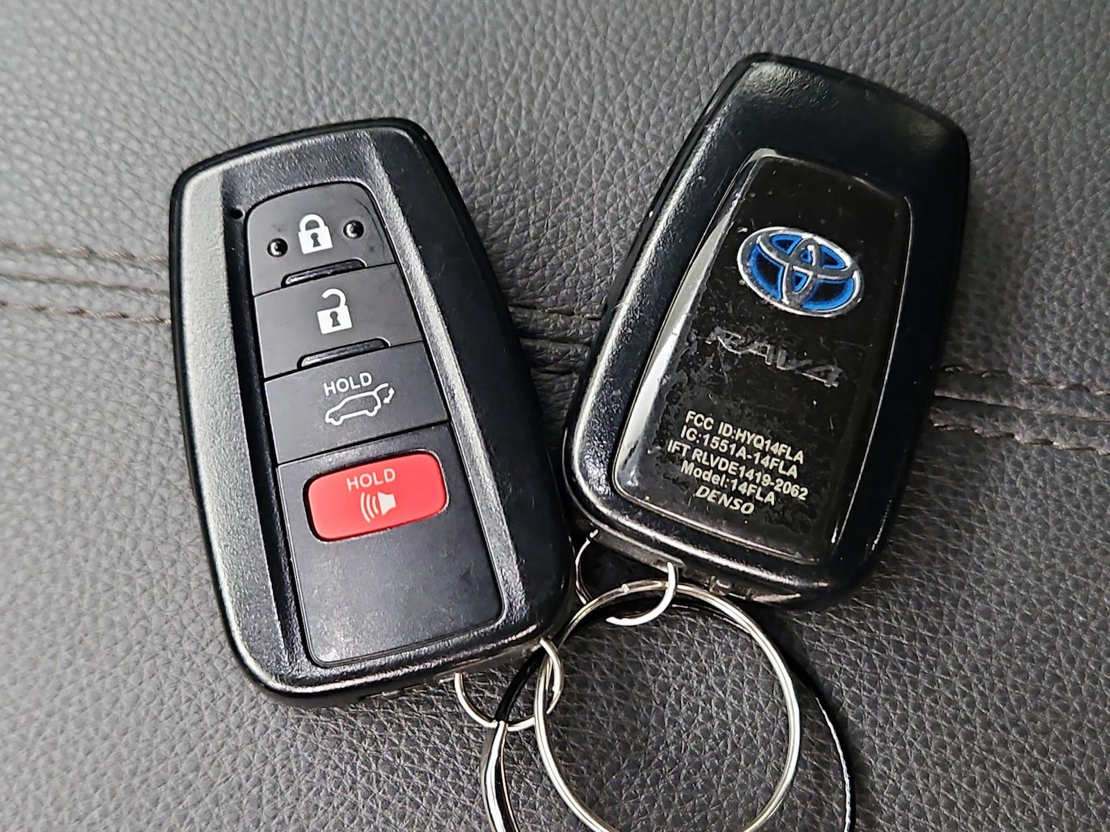 2022 Toyota RAV4 XSE - Photo 24