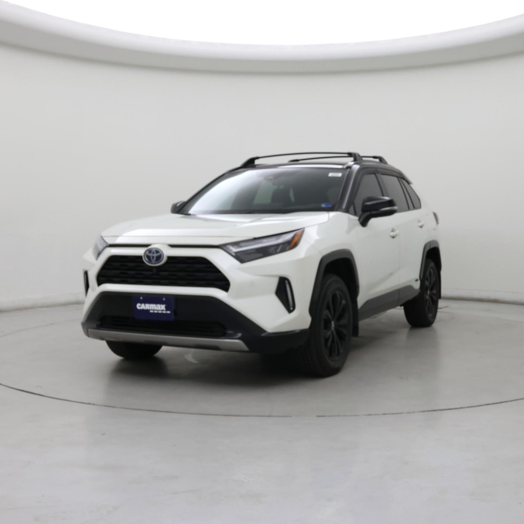 Thumbnail: 2022 Toyota RAV4 - 4